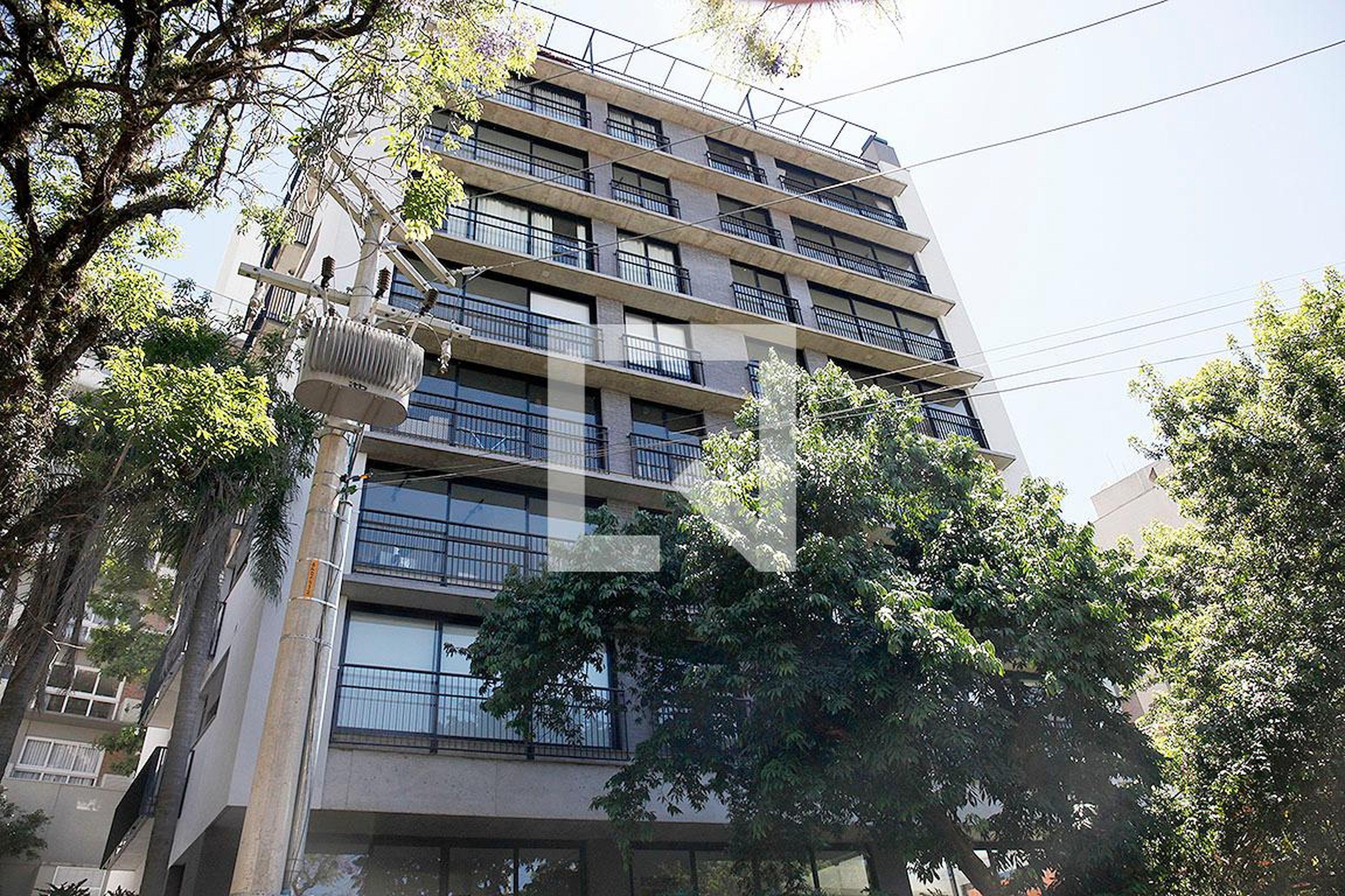 Fachada Condomínio em Rua Castro Alves, 530