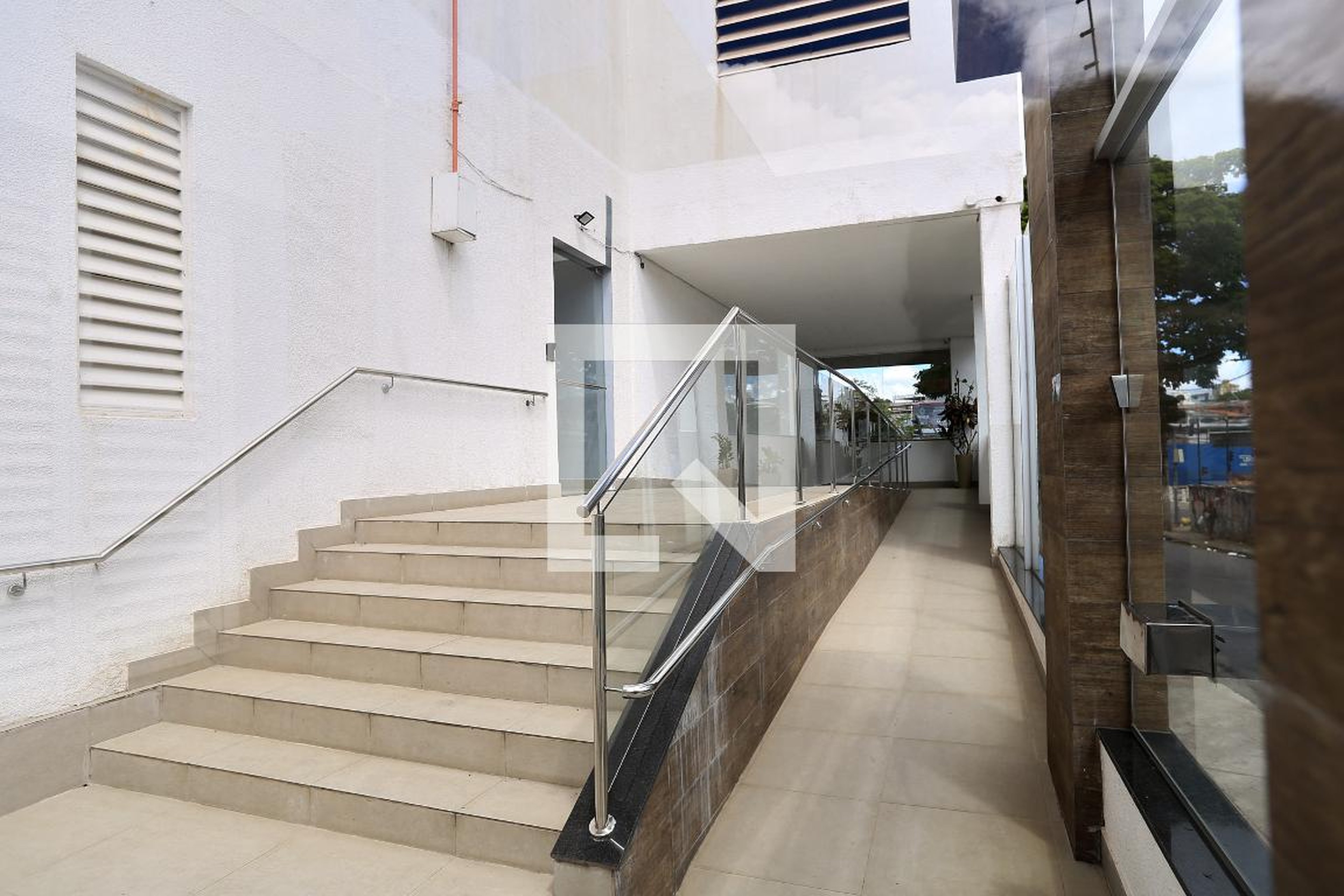 Entrada - Edifício Residencial Marseille