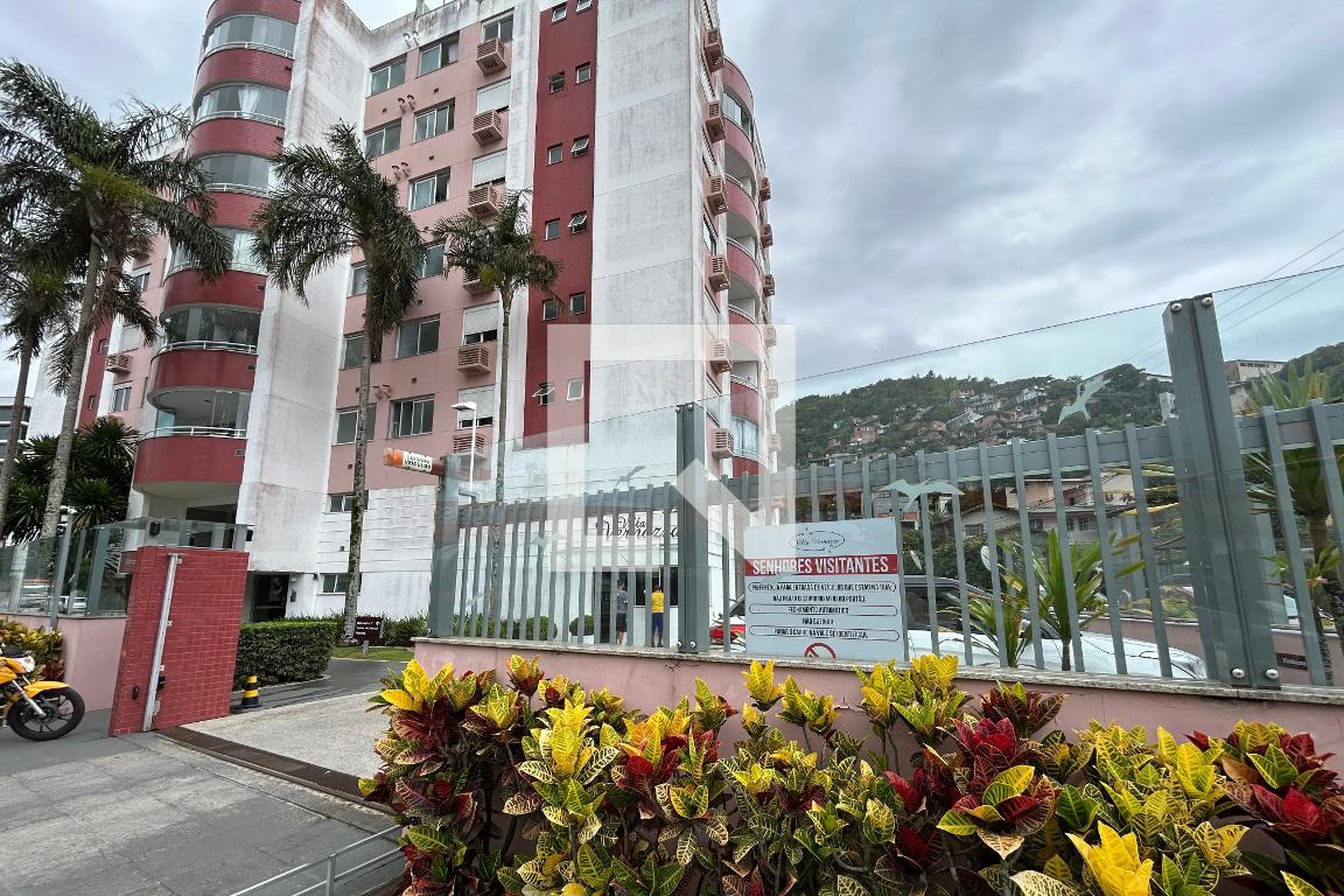 Fachada do Prédio Condomínio Villa Vernazza