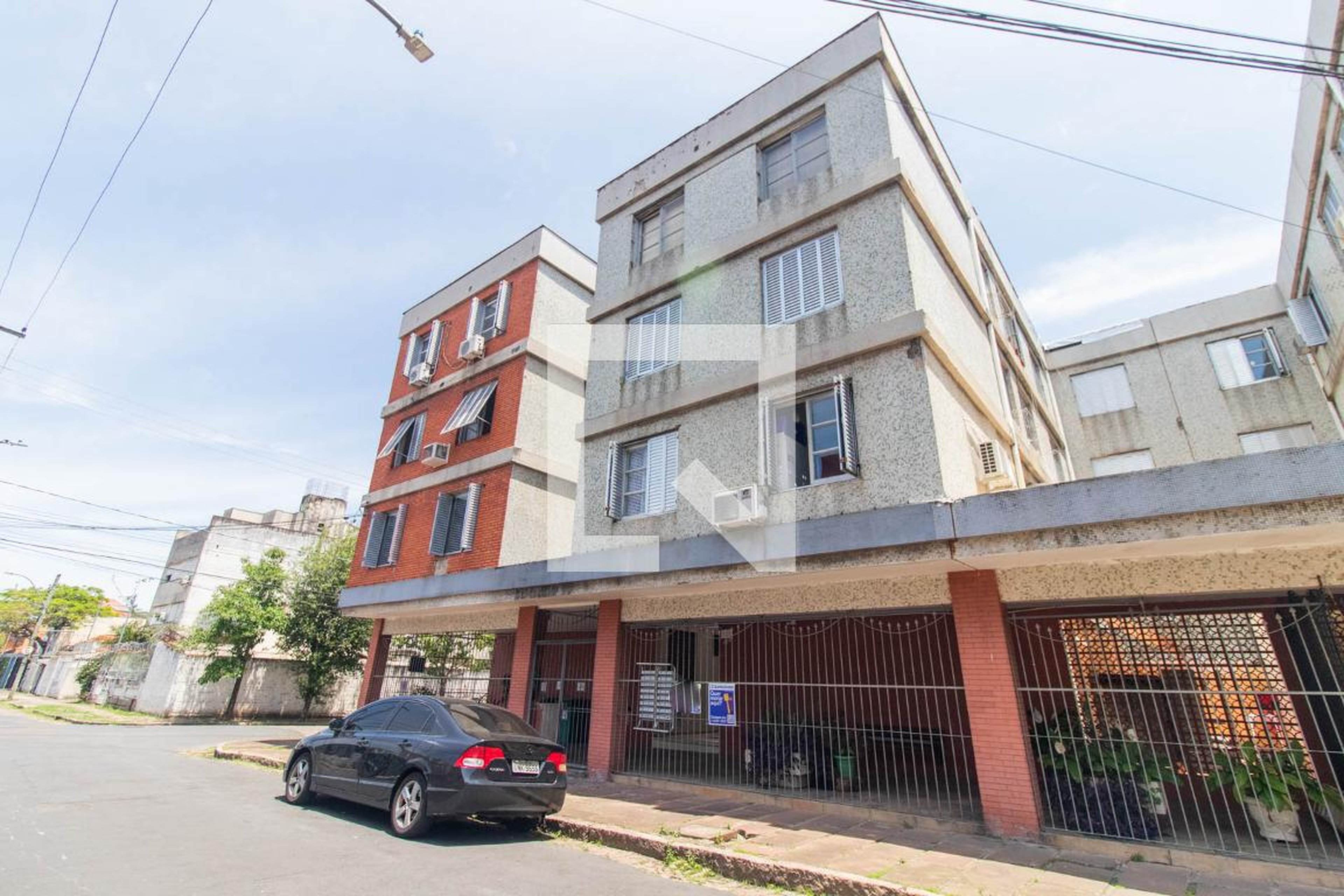 Fachada Condomínio Manoelito de Ornelas