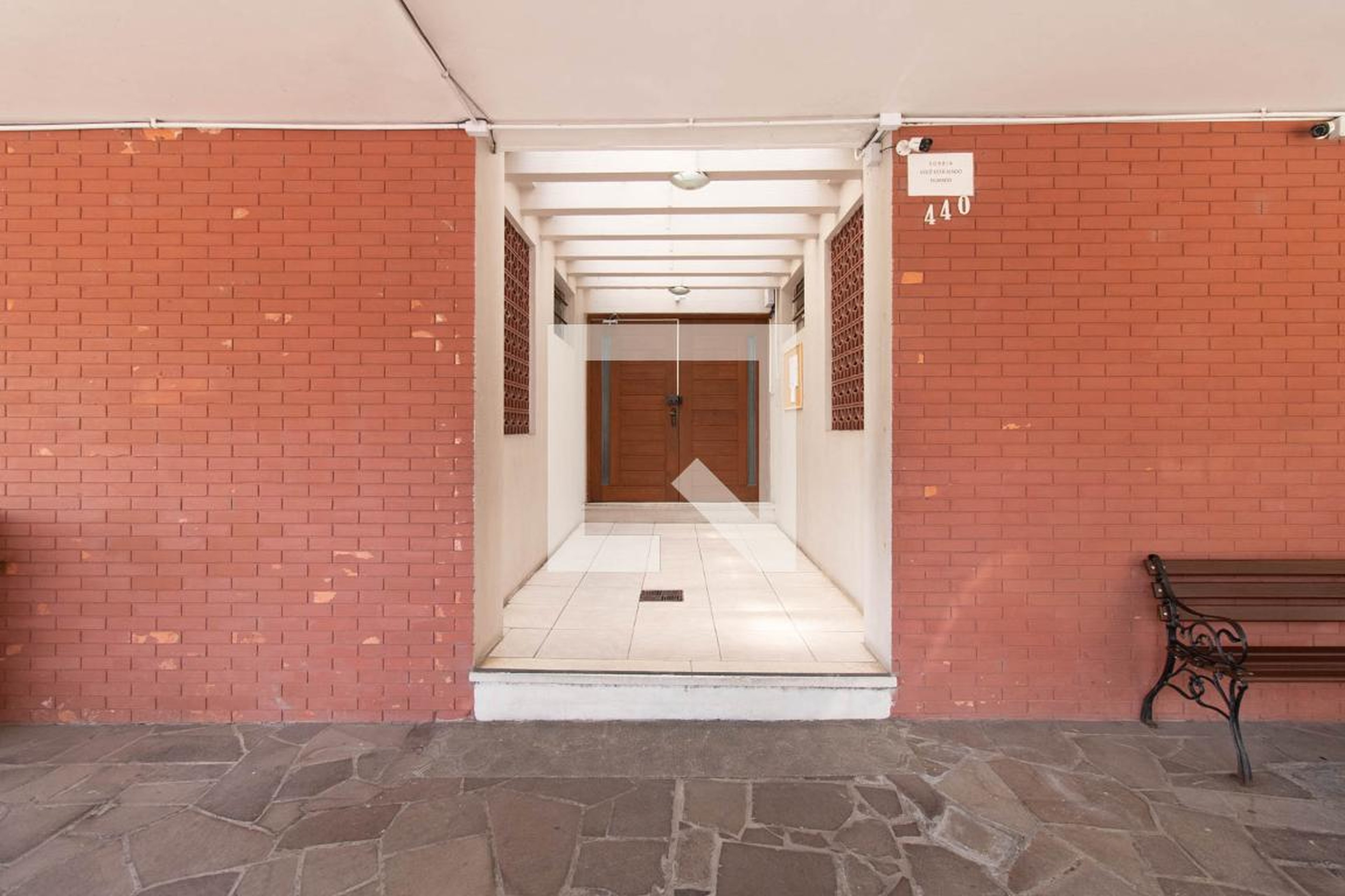 Entrada - Manoelito de Ornelas