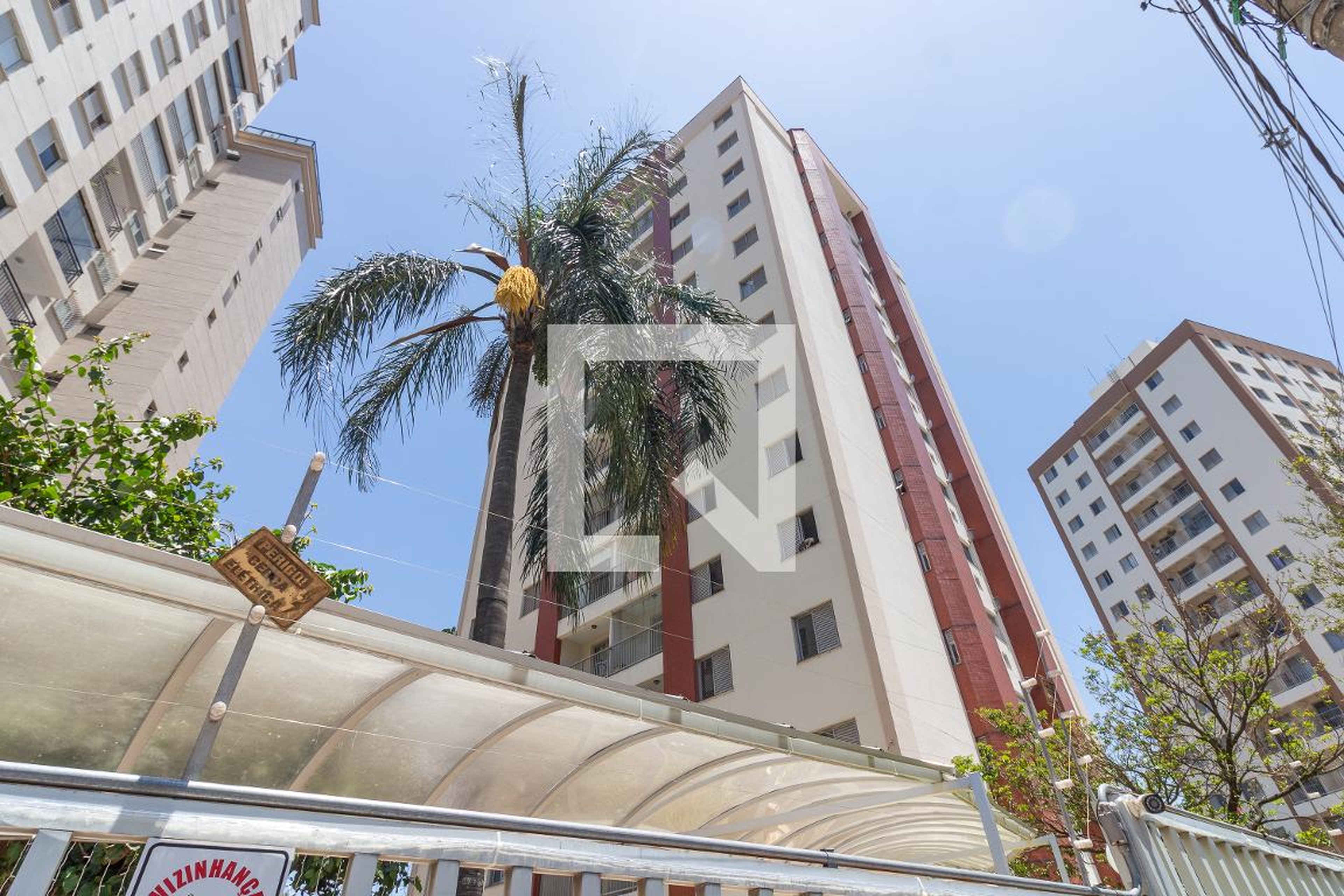 Fachada Edifício Costa Serena