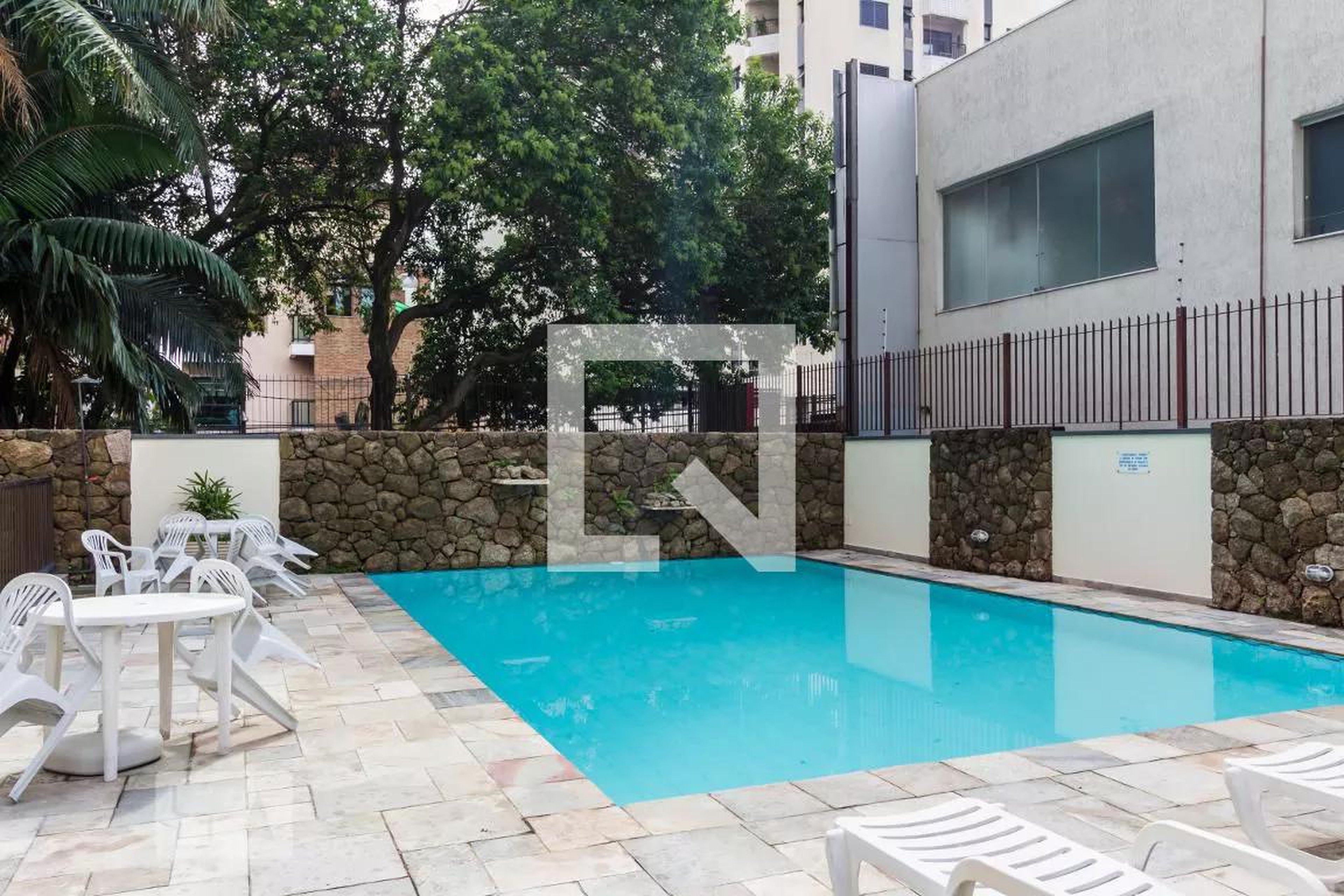 Piscina - Edifício Antonieta