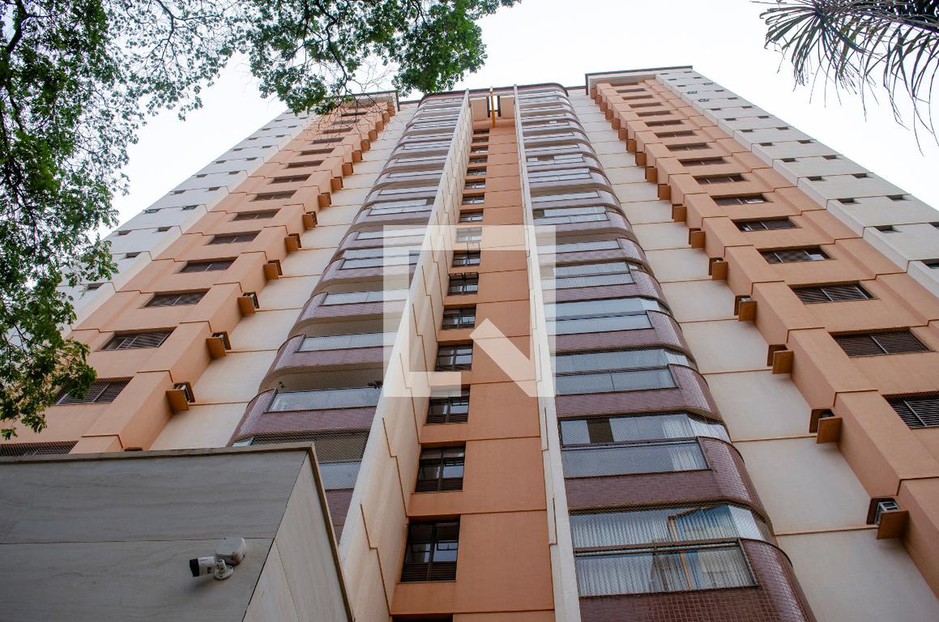 Fachada Condomínio em Rua T-44, 47