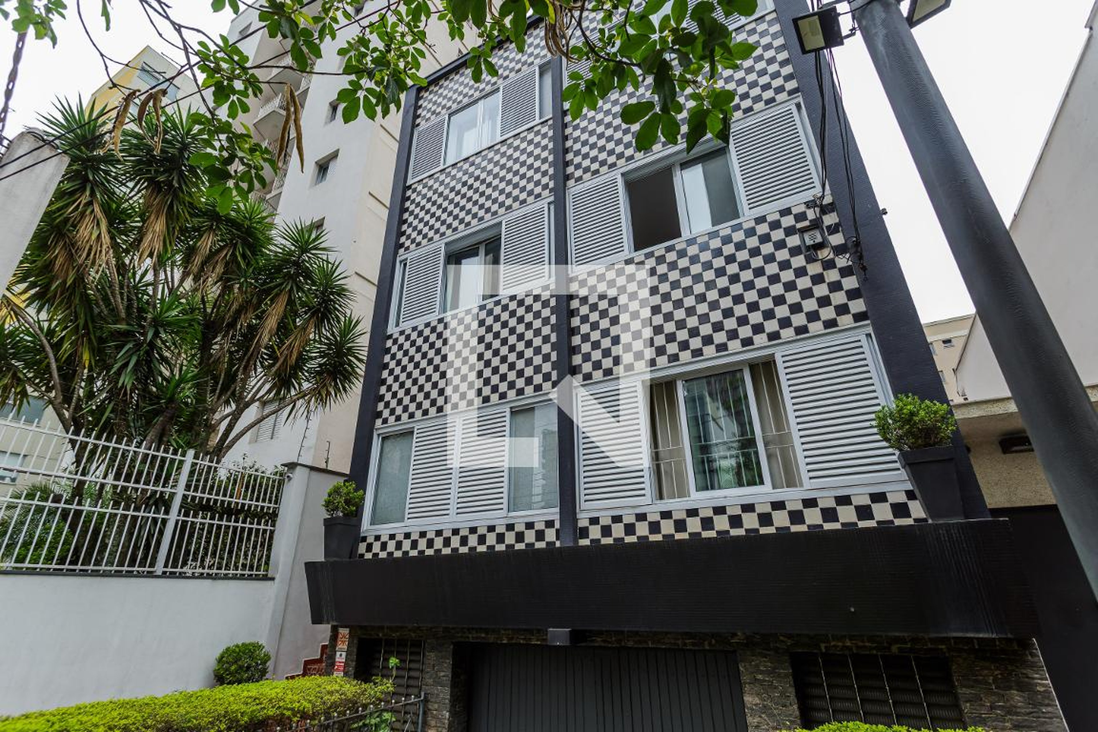 Fachada Condomínio em Rua Graúna, 307