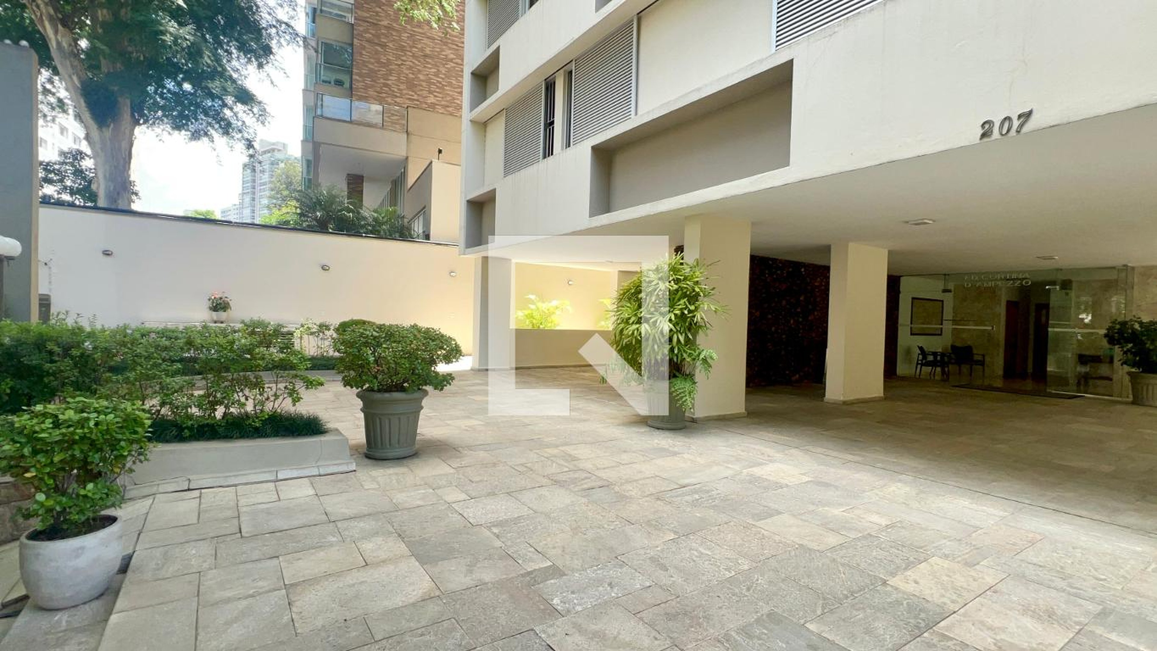 Entrada - Edifício Cortina D Ampezzo