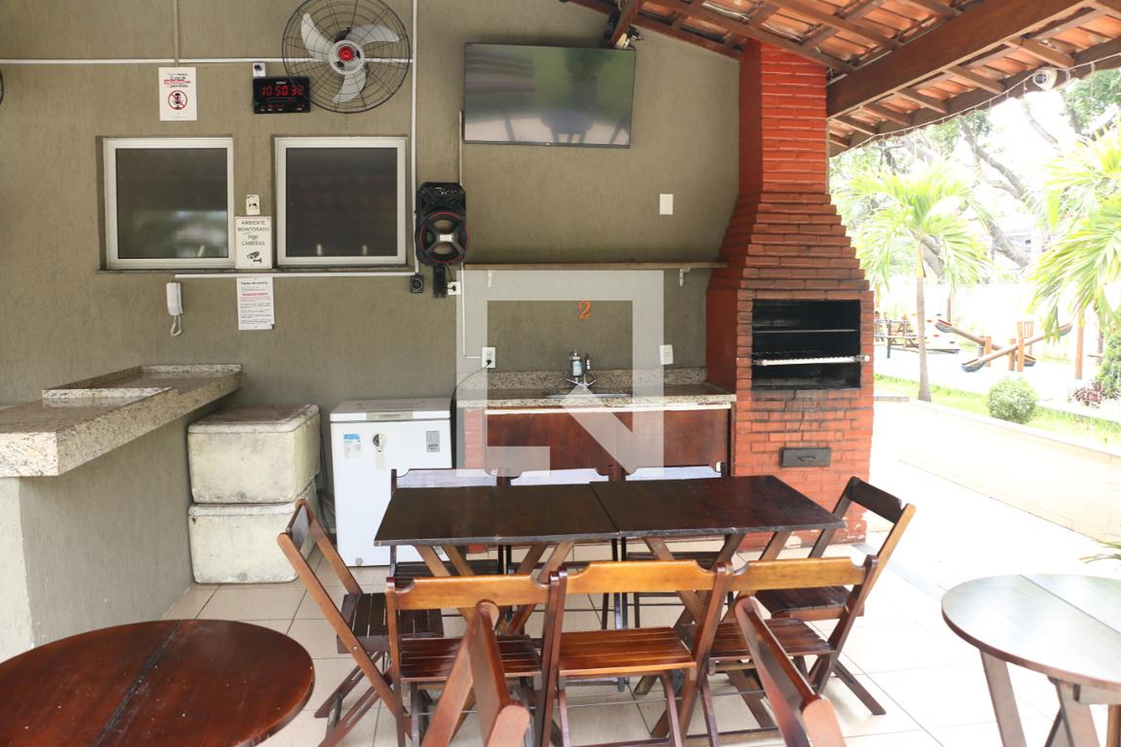 Área comum Condomínio em RJ-105, 377