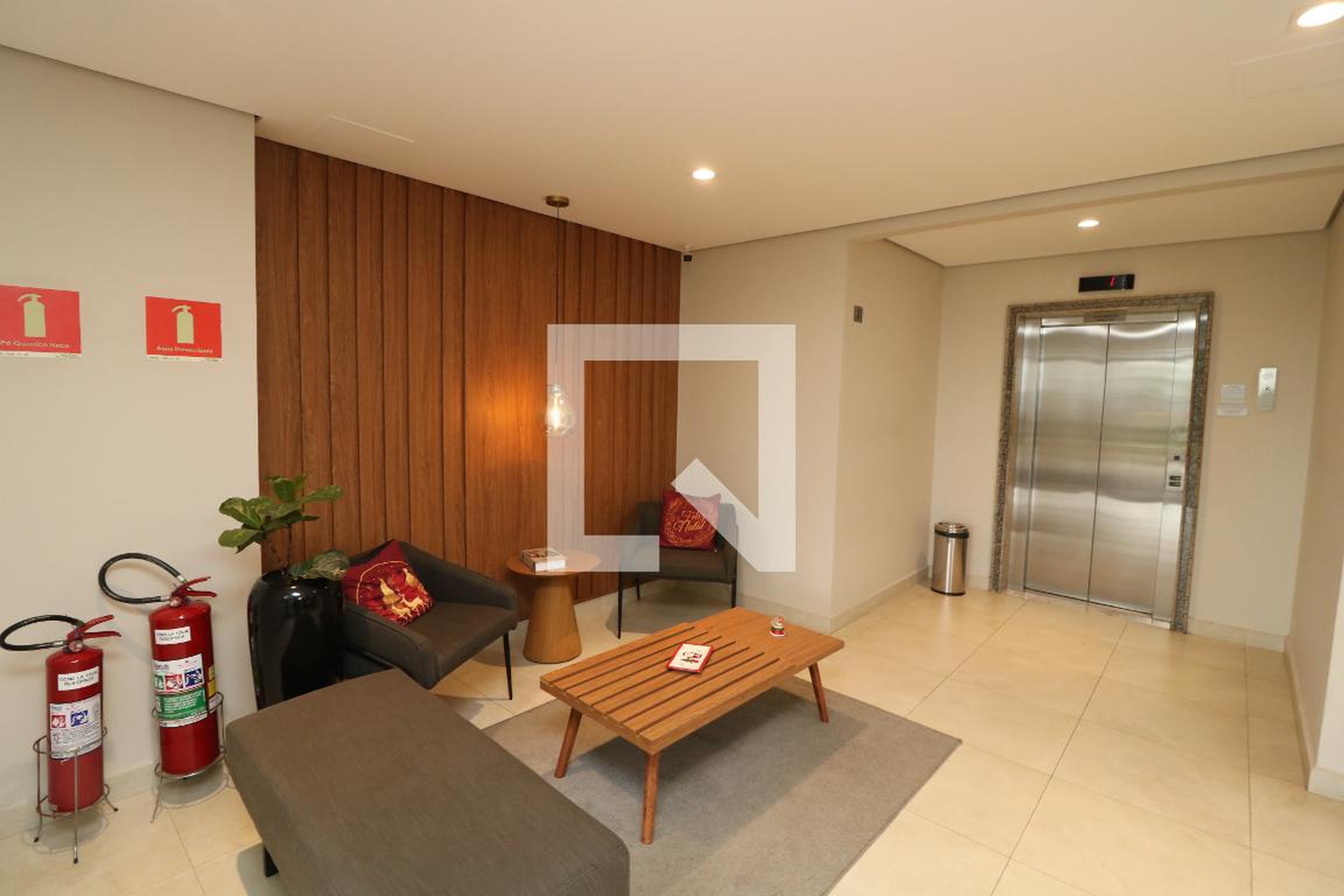 Hall de entrada - La Tour Residence