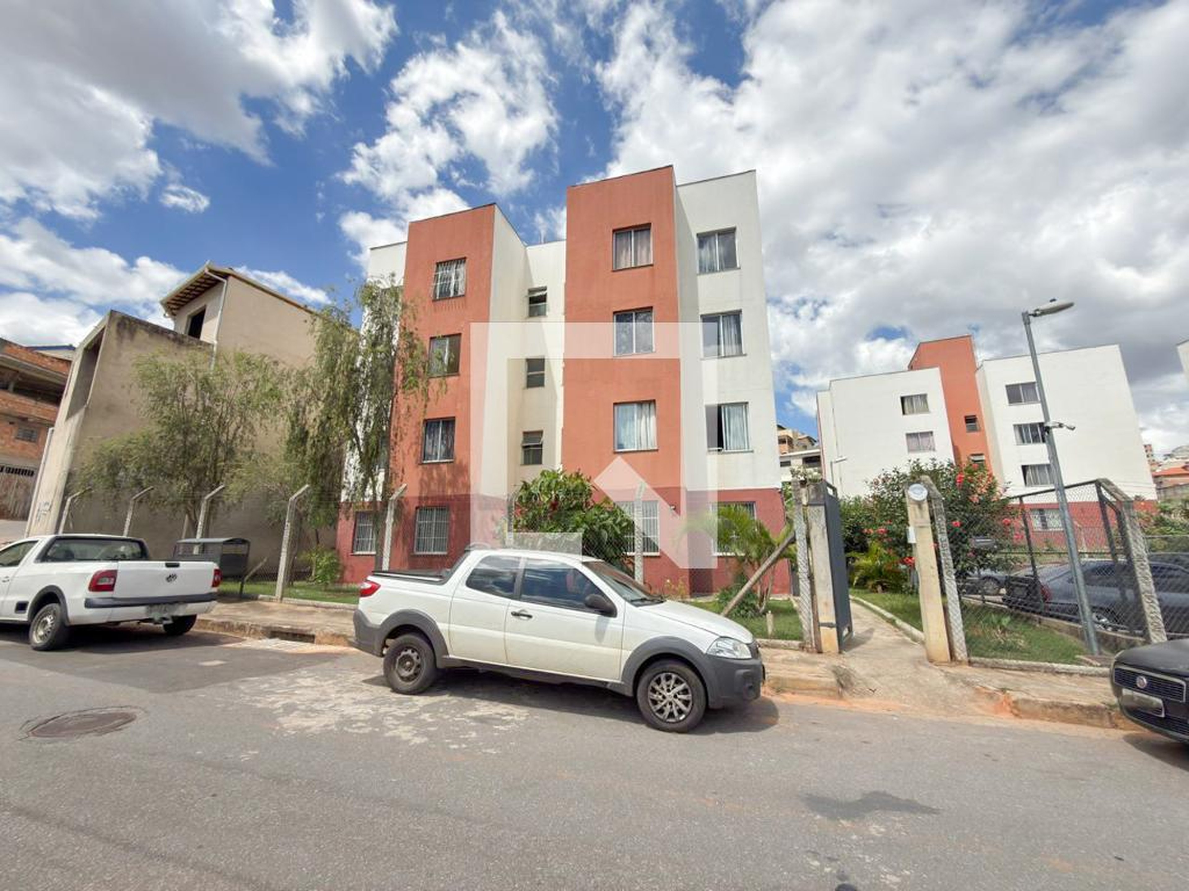 Fachada Condomínio em Alameda dos Rodoviários, 65