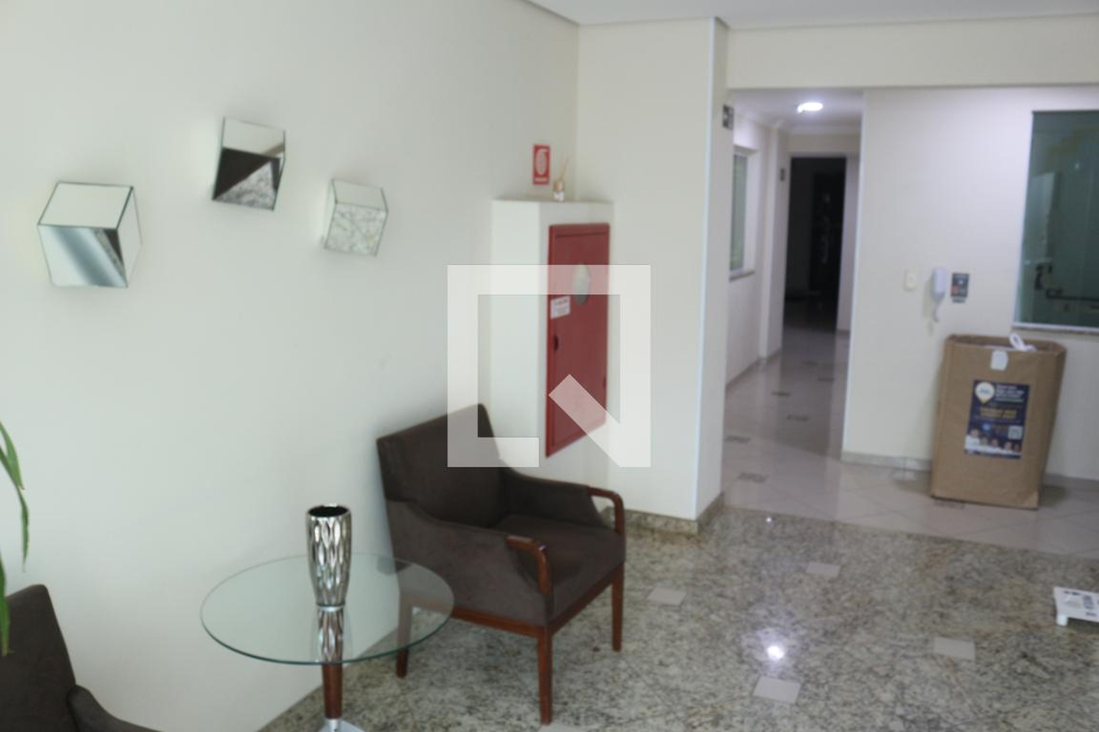 Hall social - Magenta I