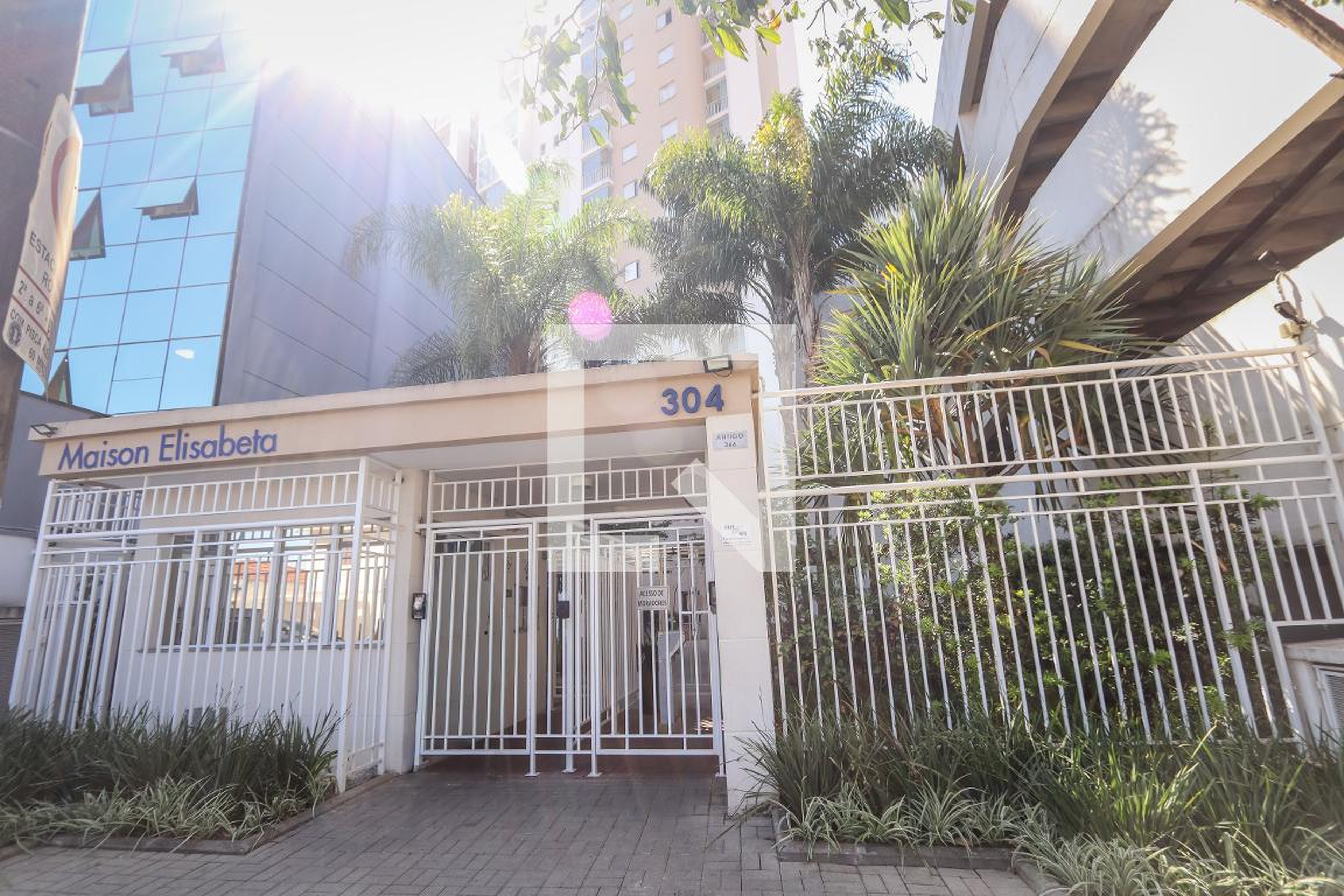 Fachada do Prédio Condomínio Maison Elizabeta