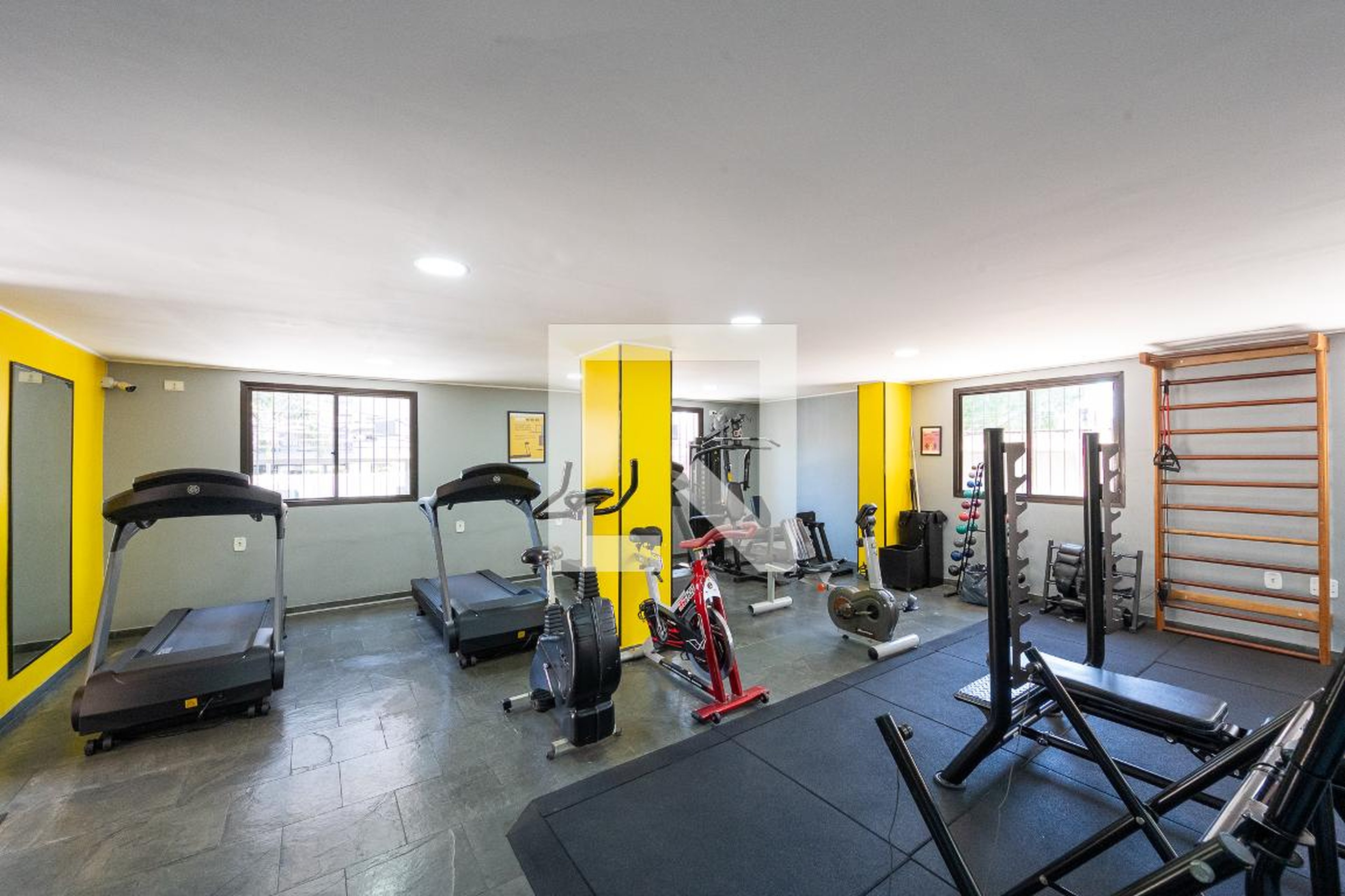 Academia - Edifício Val de Loire