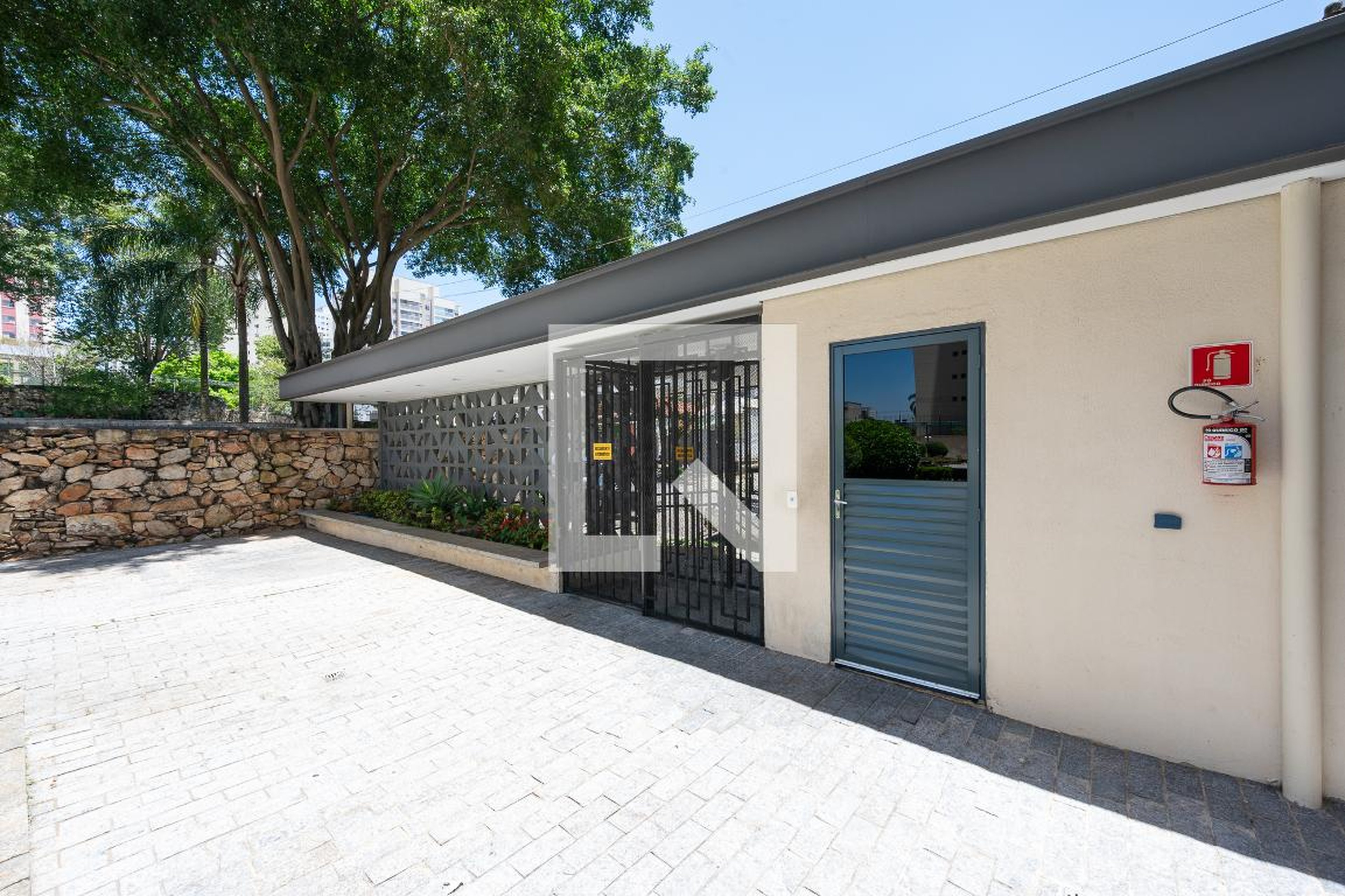 Entrada - Edifício Val de Loire