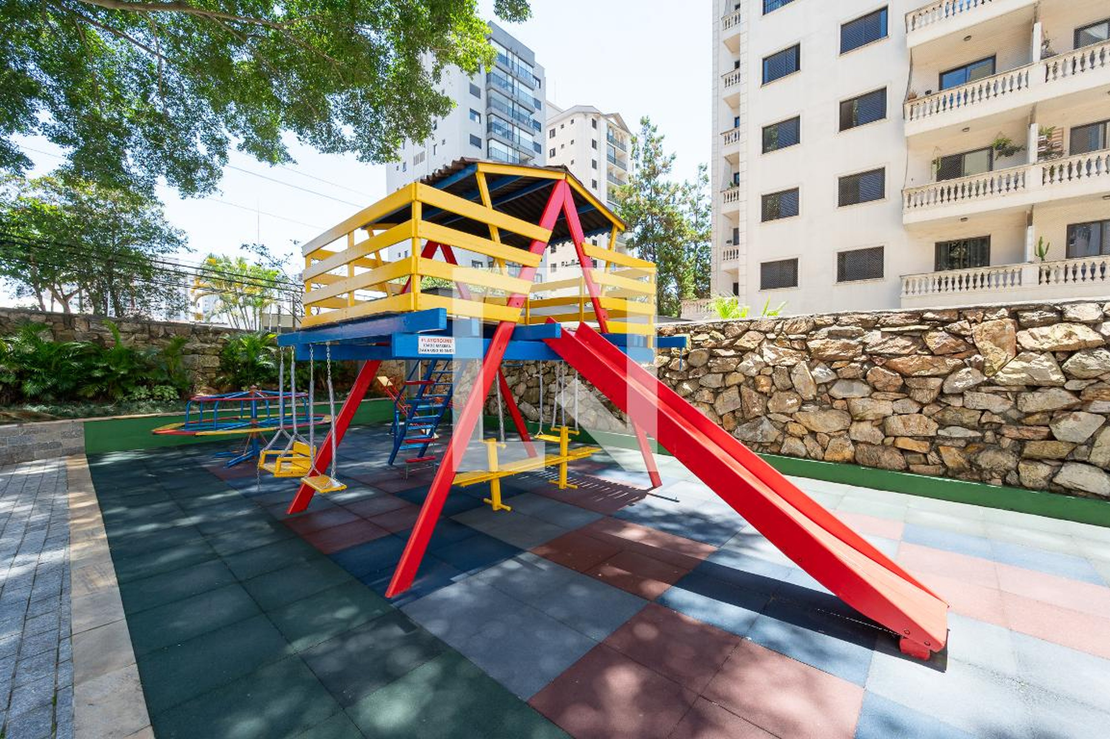 Playground - Edifício Val de Loire