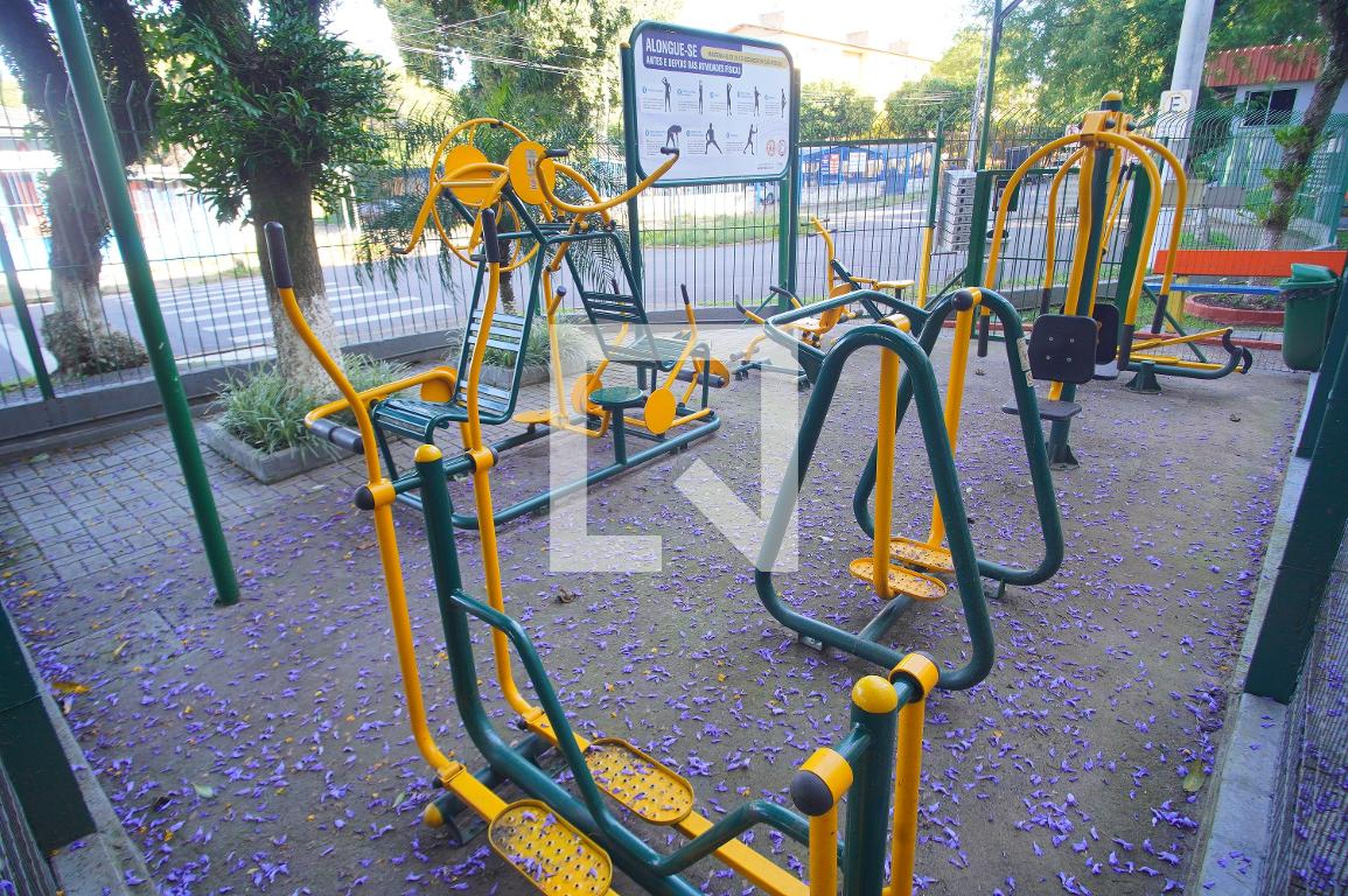 Área comum - Estanislau Mancuzusso