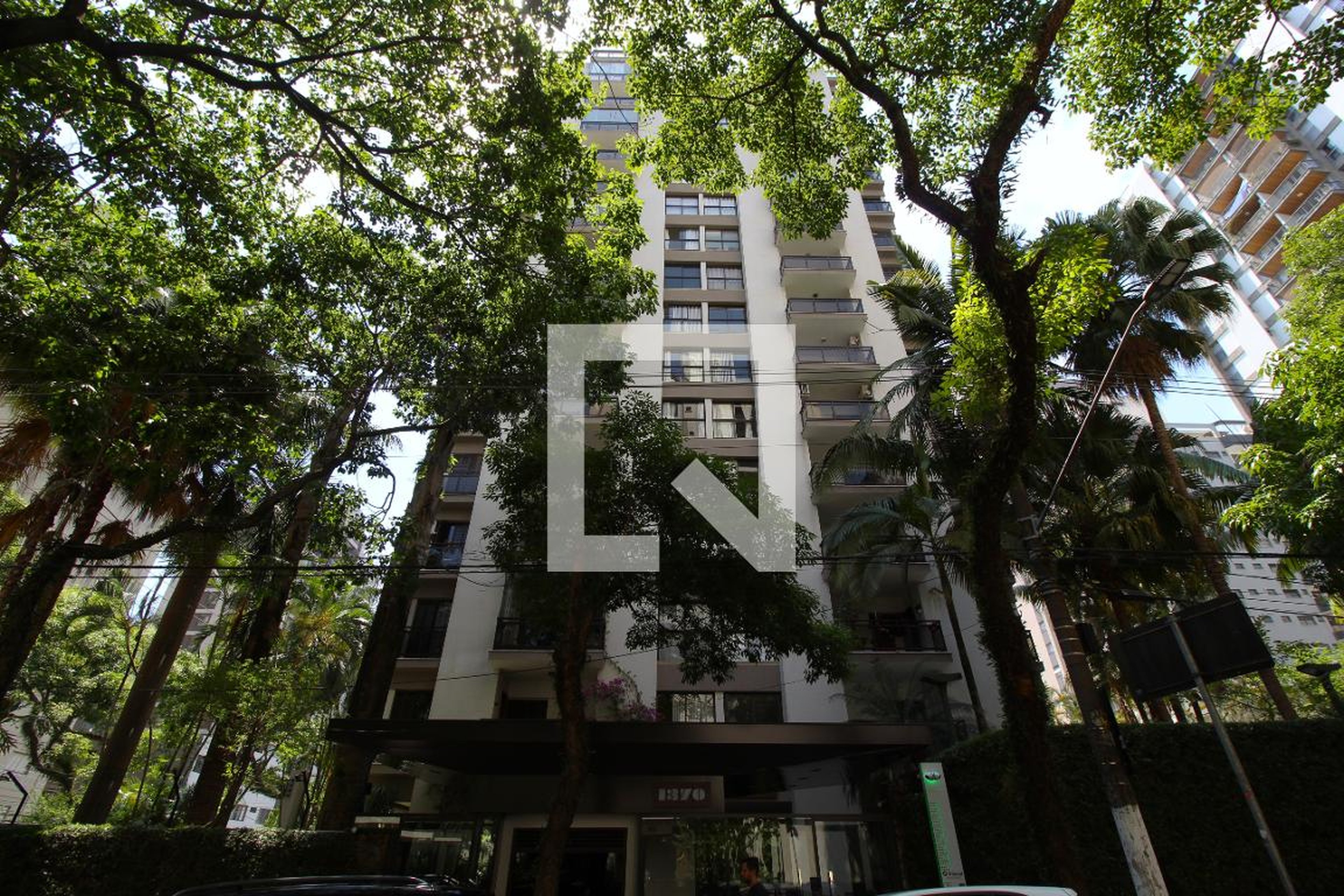 Fachada do Prédio Condomínio Metropolitan Life