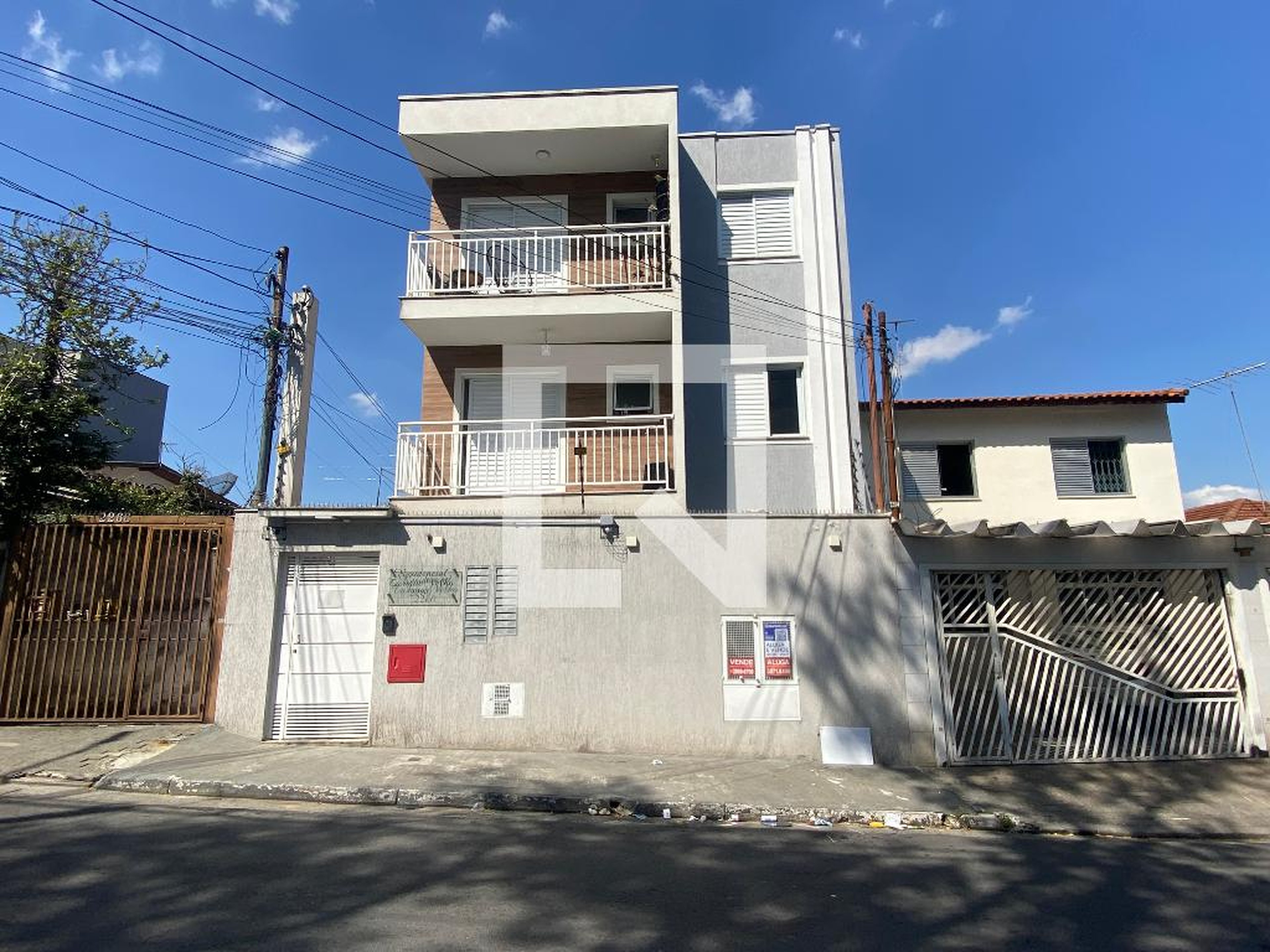 Fachada Residencial Tanque Velho