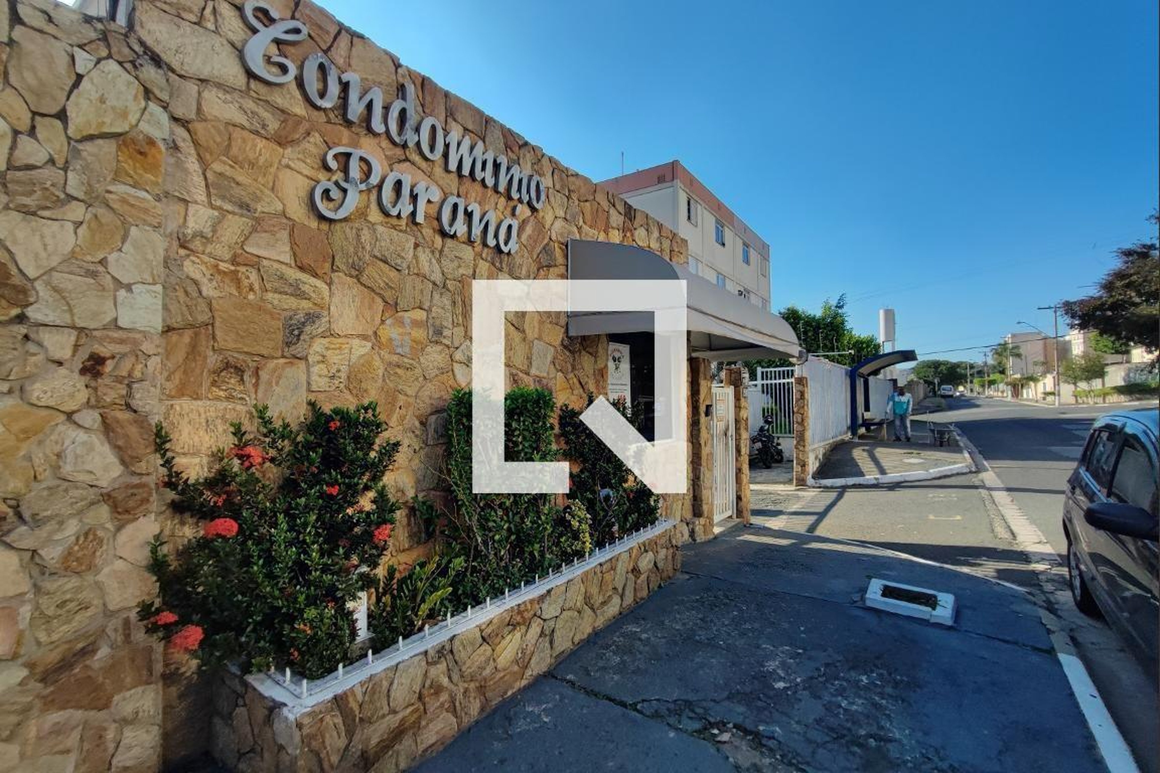 Fachada do Condomínio Condomínio Paraná