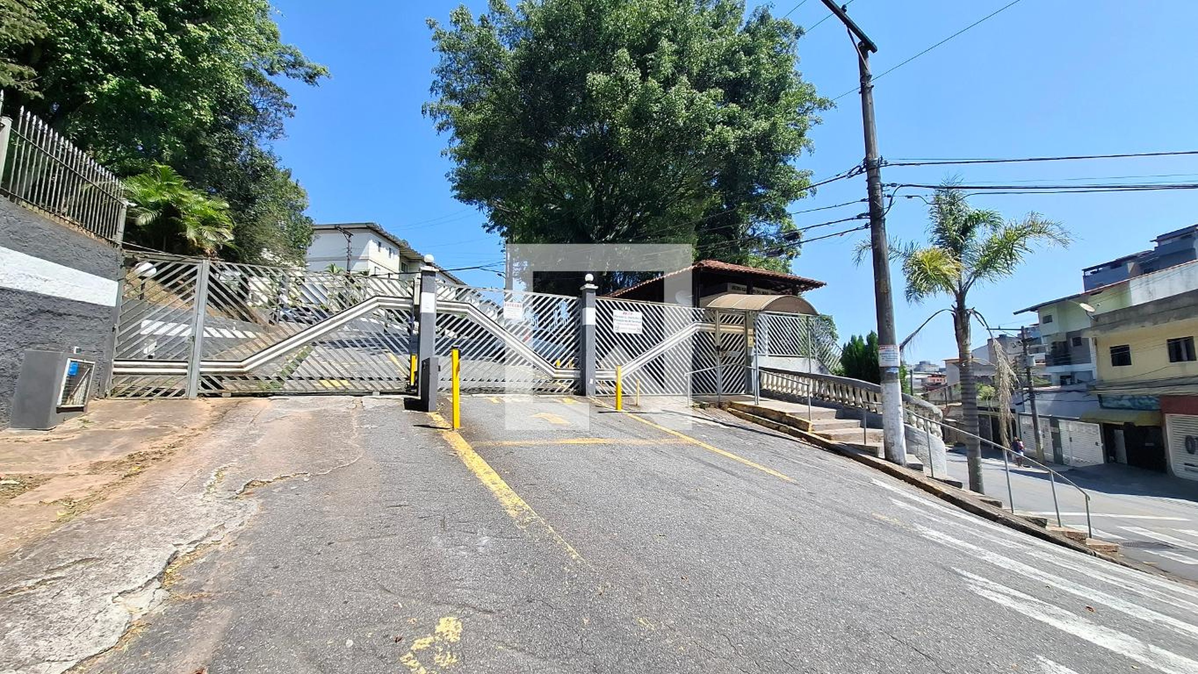 Fachada Condomínio Conjunto Residencial Caminho do Mar