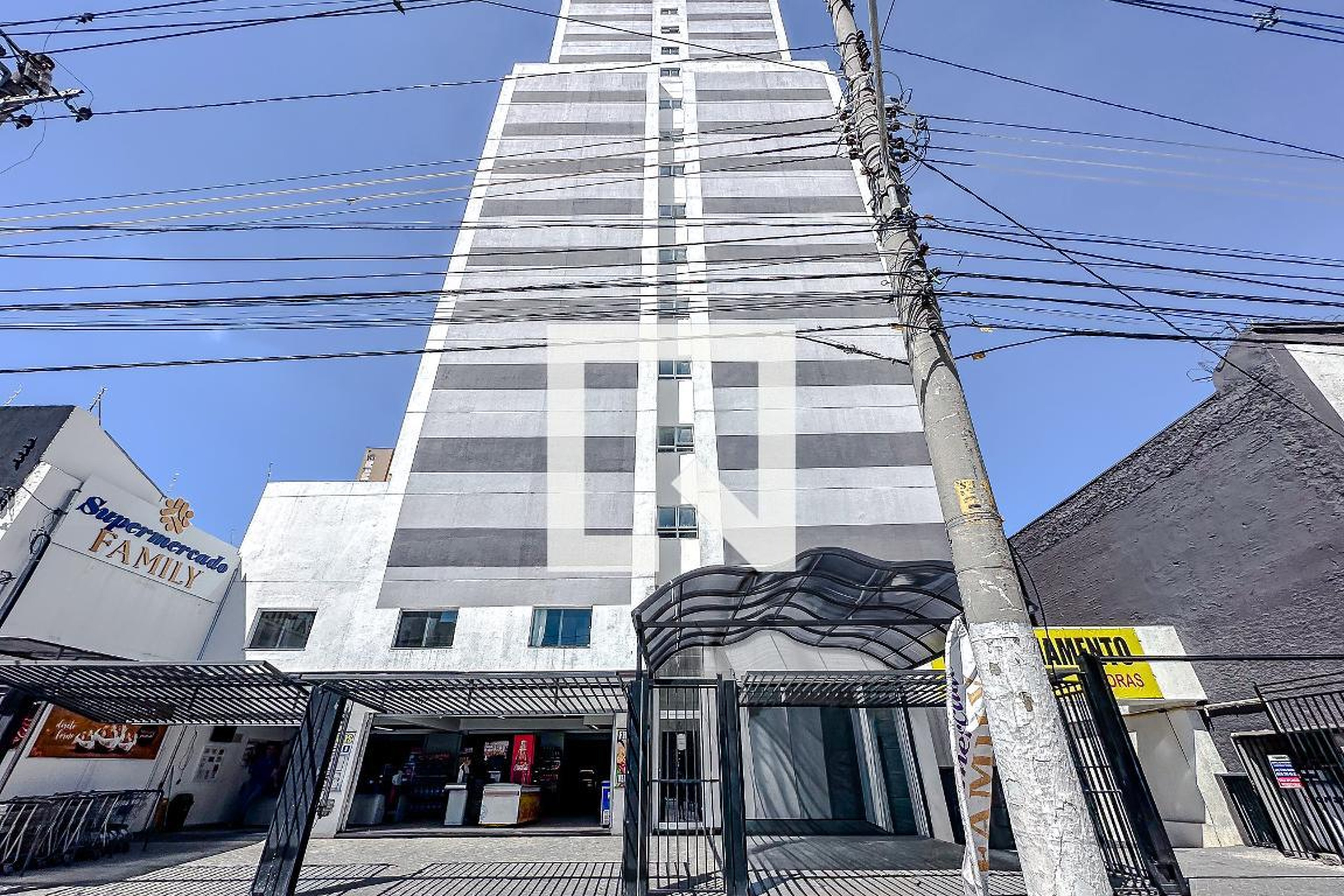 Fachada Condomínio em Avenida Rangel Pestana, 1010