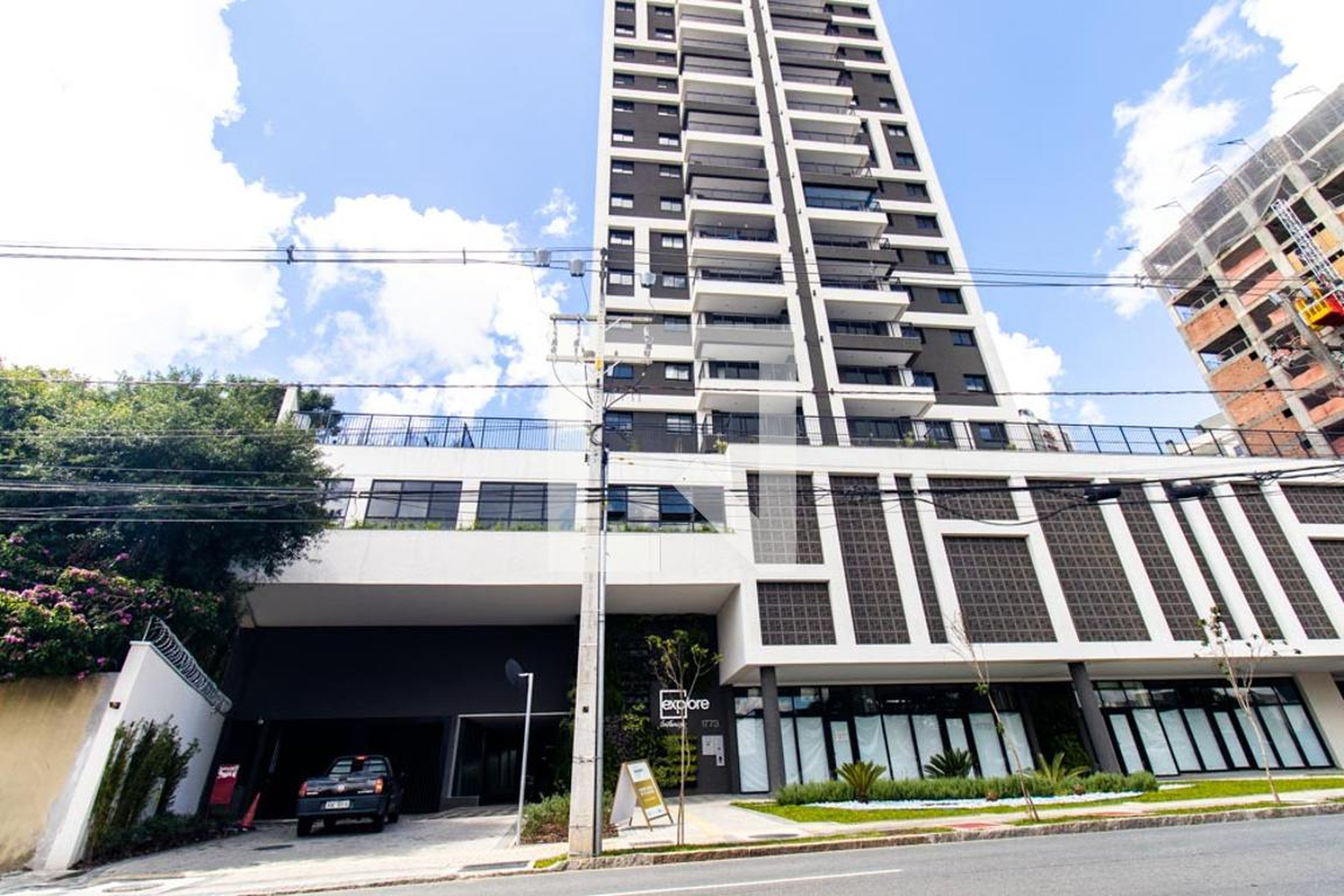 Fachada do Condomínio Condomínio em Avenida Presidente Affonso Camargo, 1173