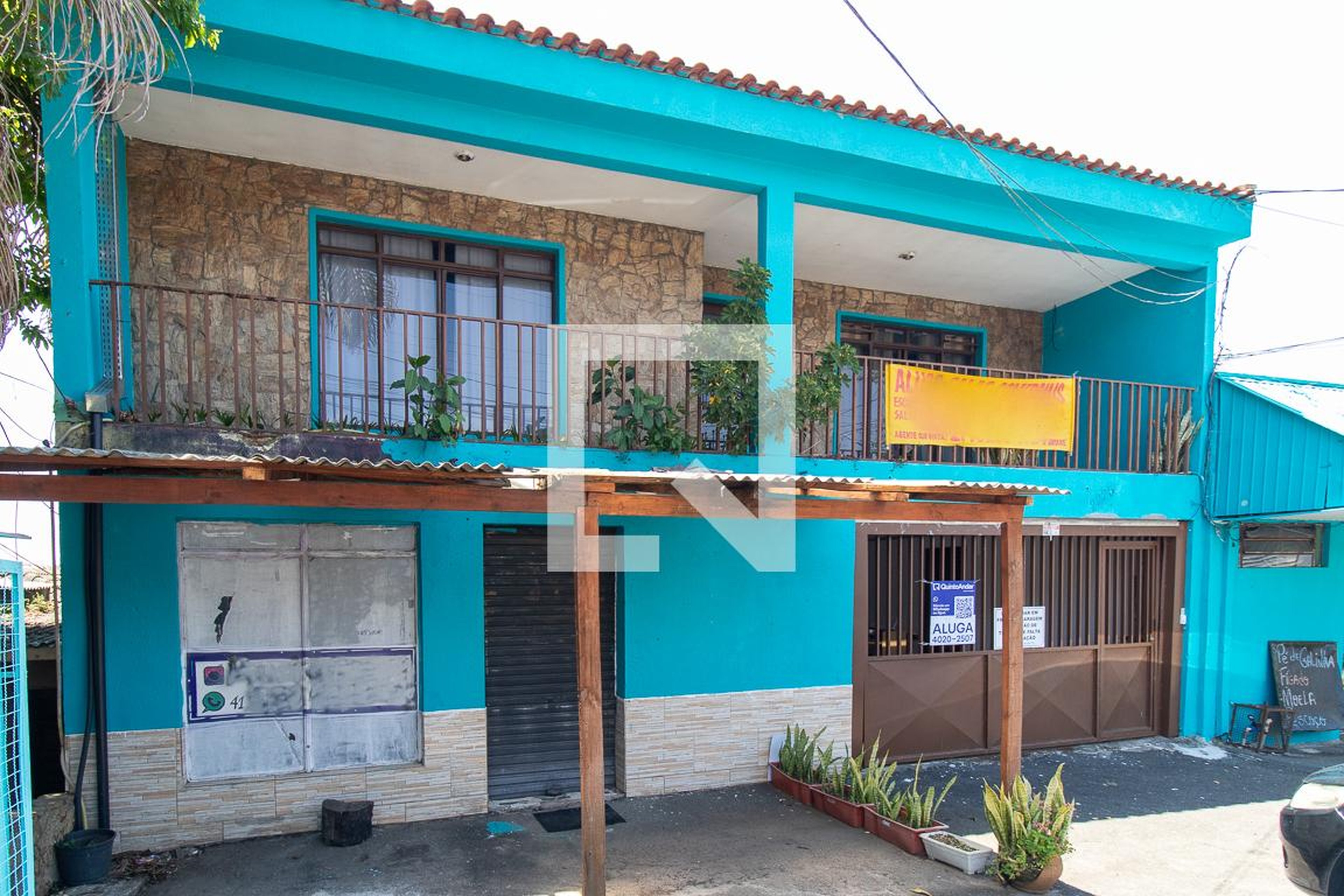 Fachada Condomínio em Rua Epaminondas Santos, 2225