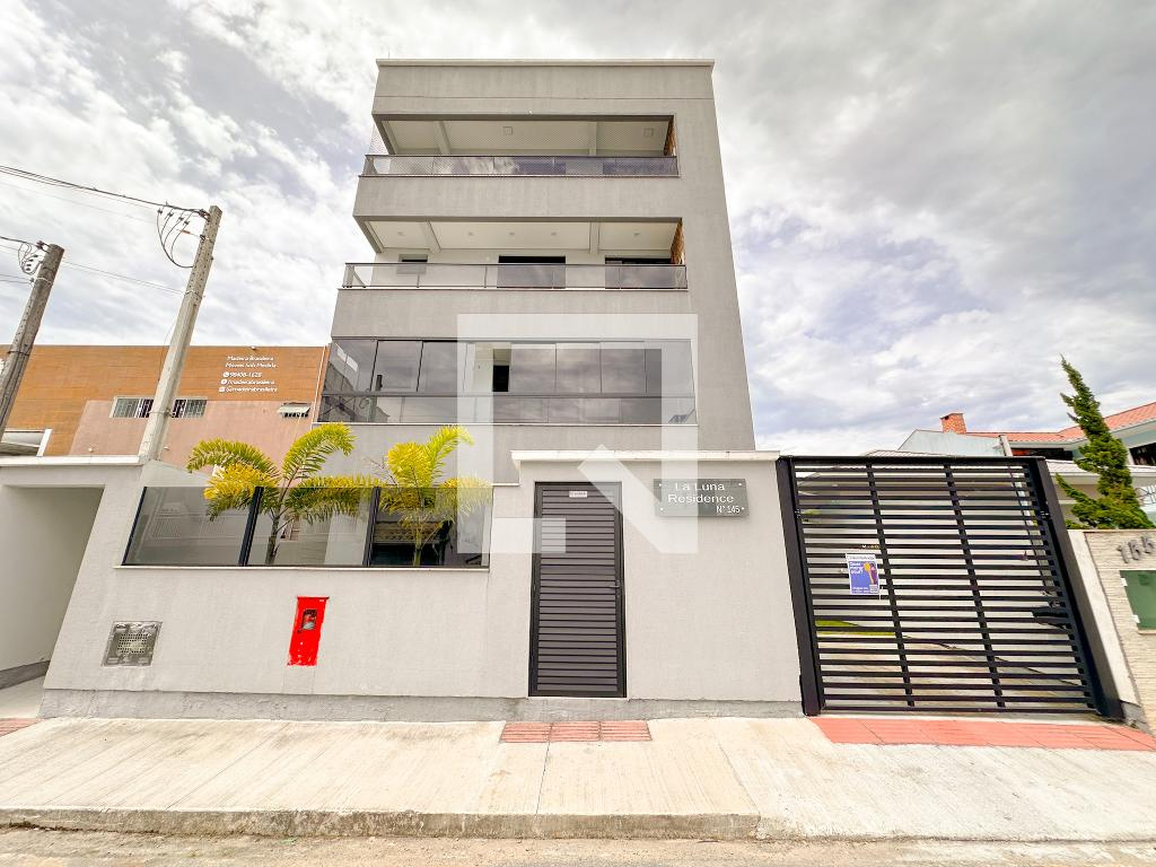 Fachada Condomínio La Luna Residence