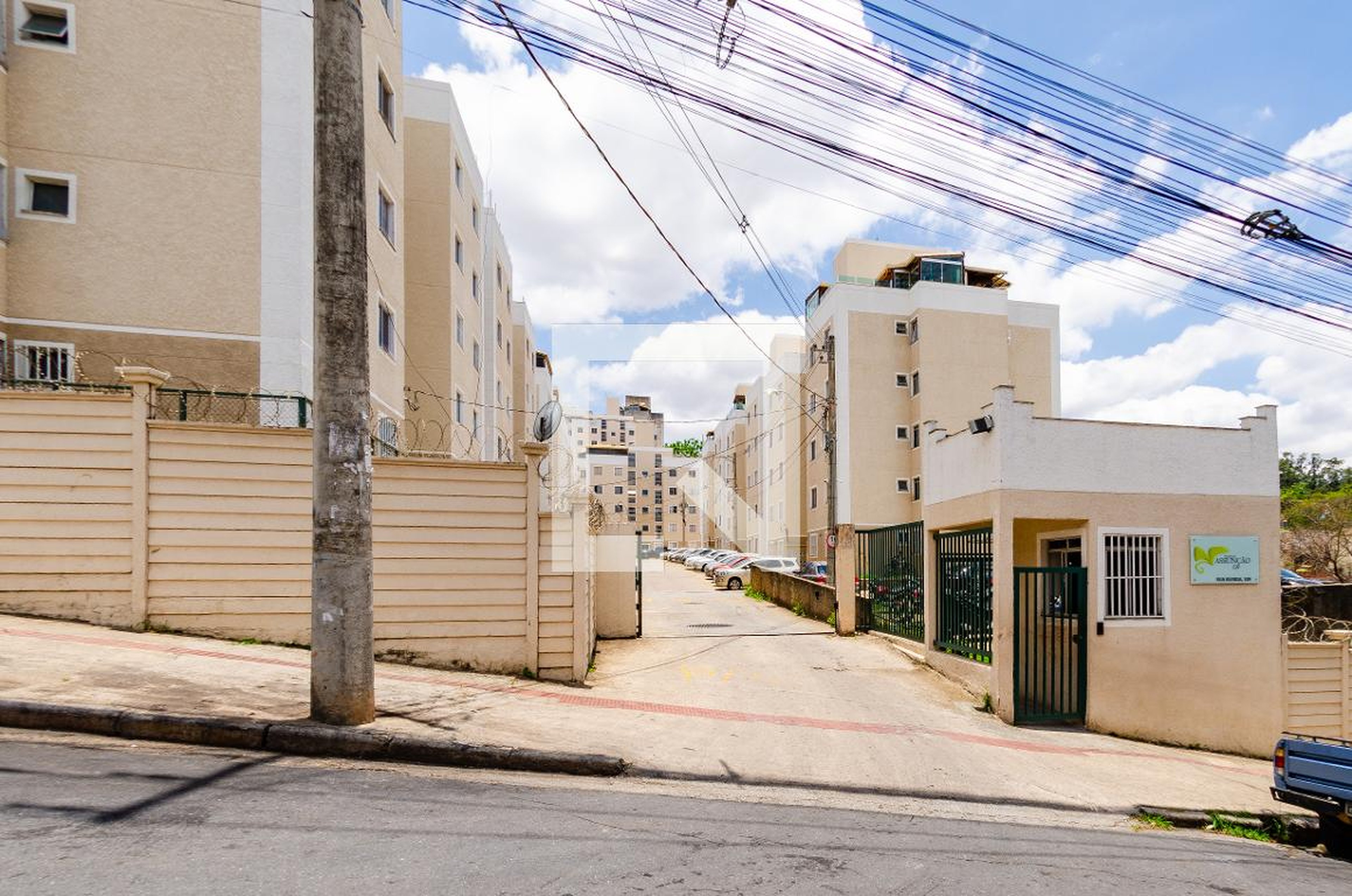 Fachada Condomínio em Rua Blenda, 109
