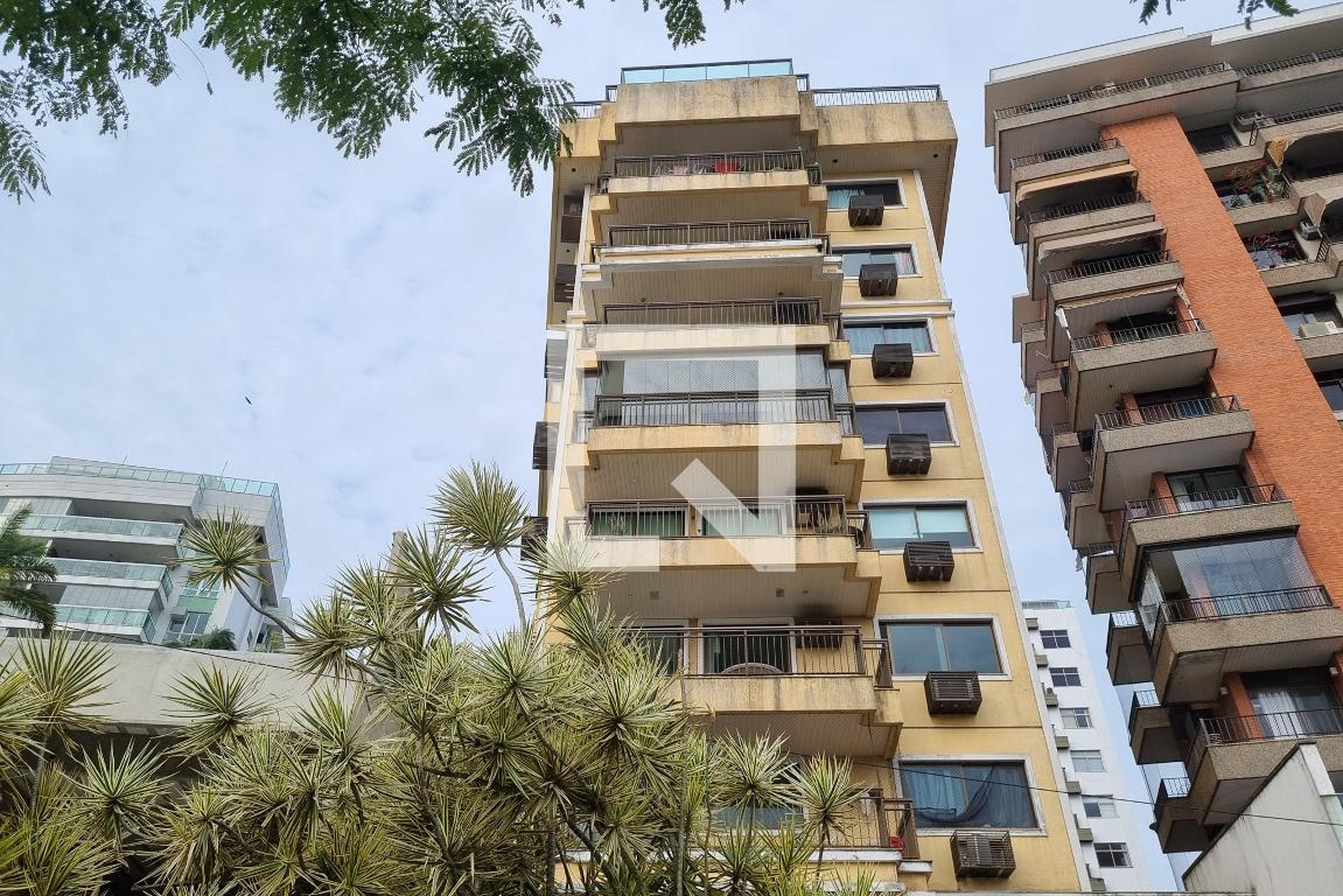 Fachada Edifício Tour Del Paine