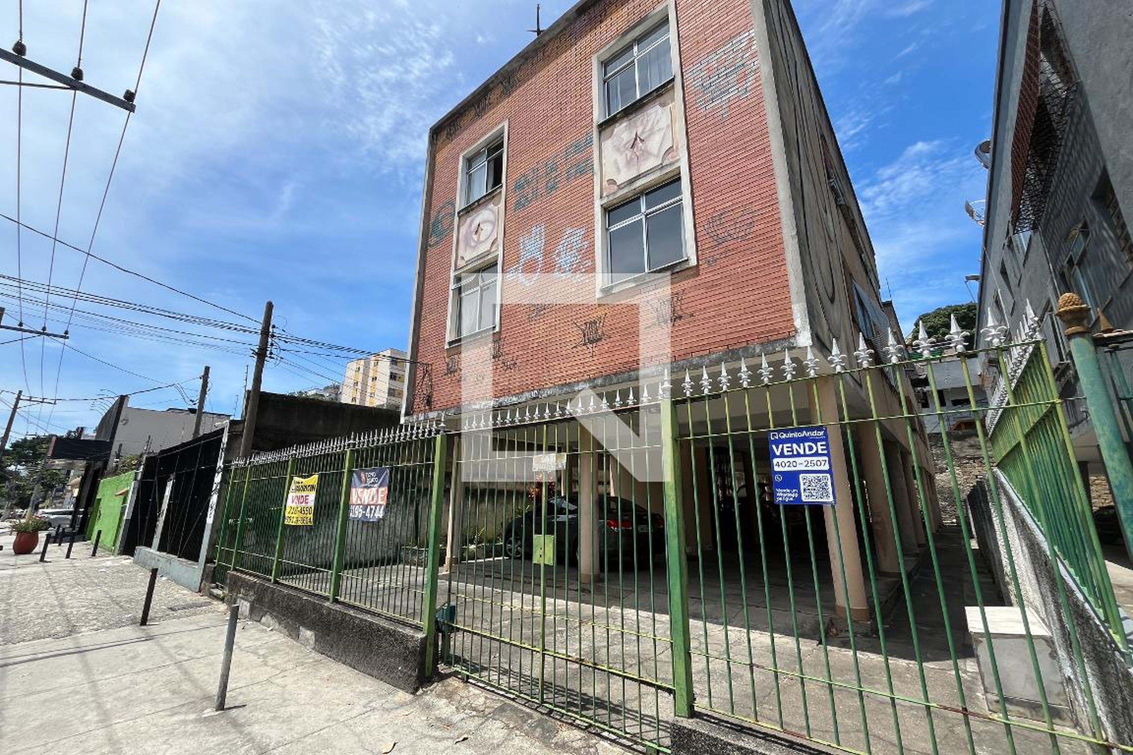 Fachada Condomínio em Estrada do Galeão, 617