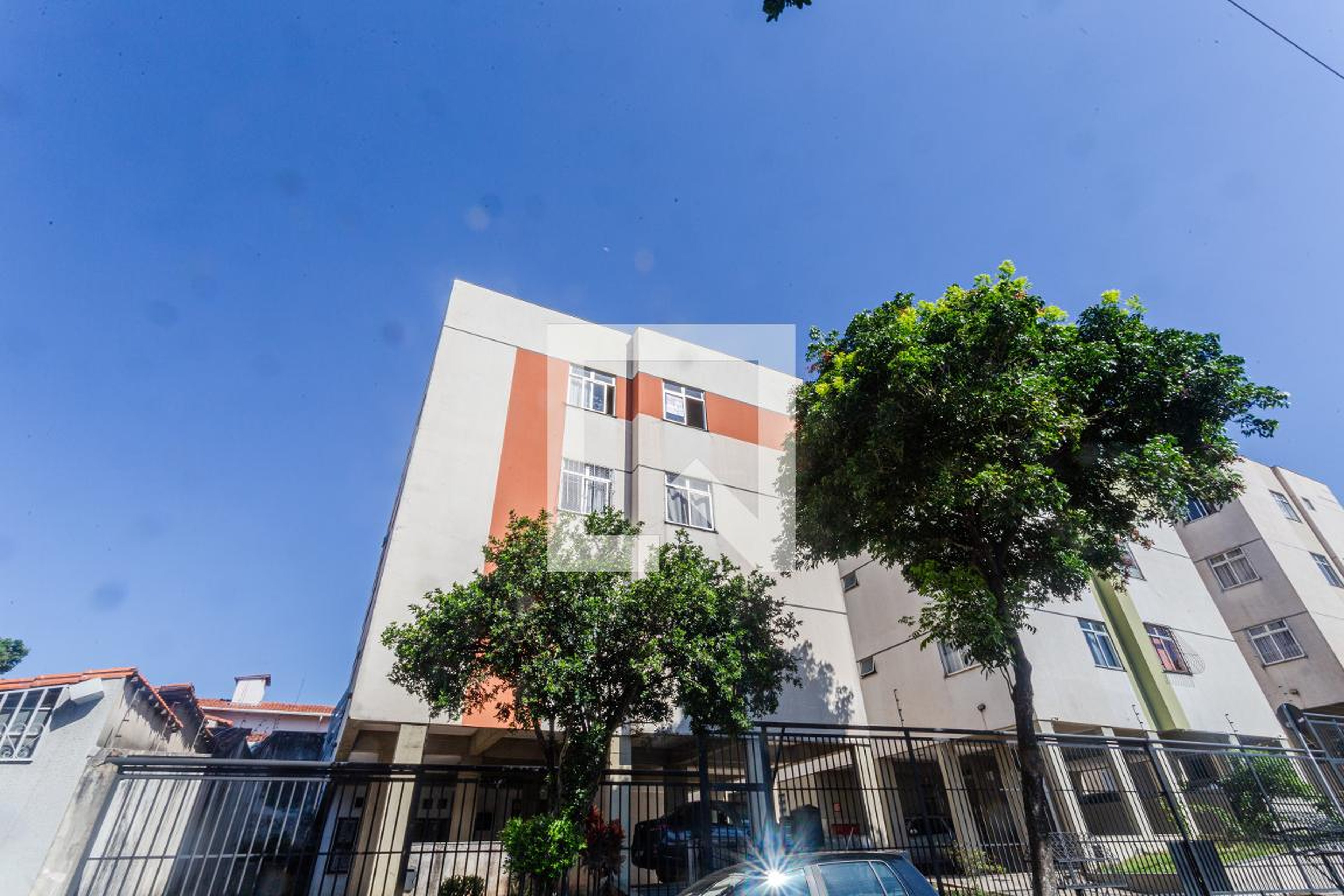 Fachada Condomínio em Rua Marzagânia, 169