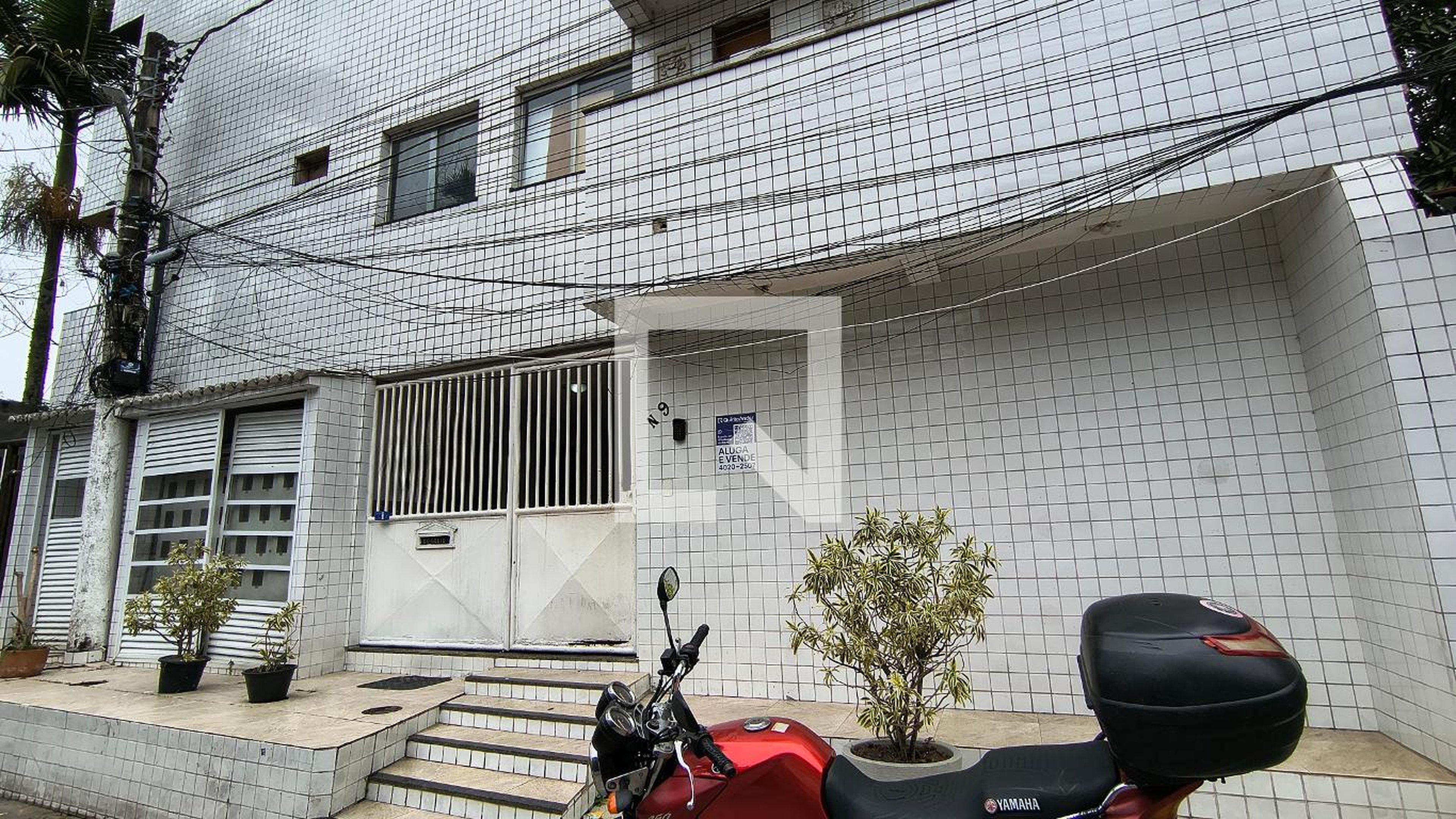 Fachada do prédio Condomínio em Rua dos Crisântemos, 9