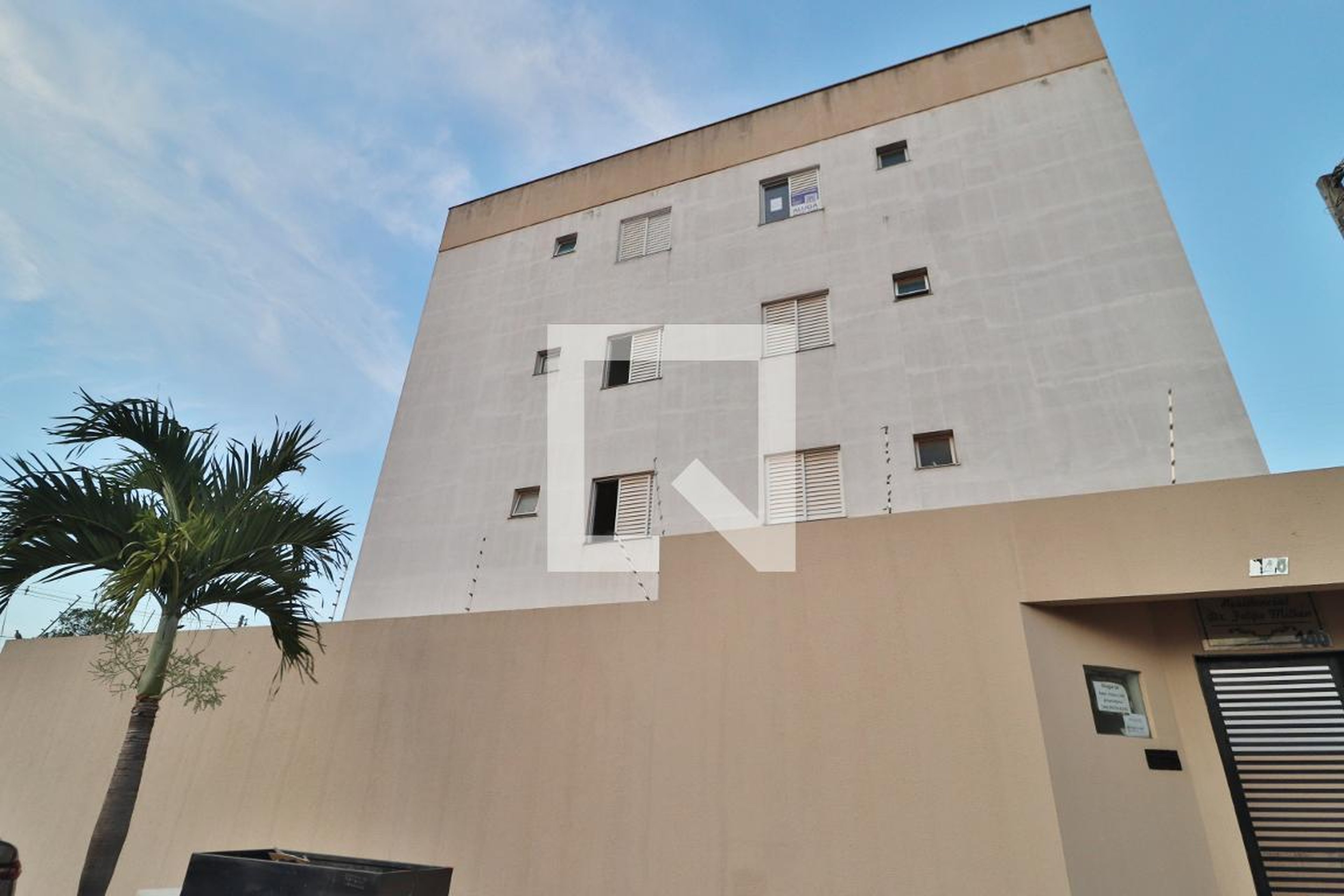 Fachada Condomínio em Rua Herbario, 140