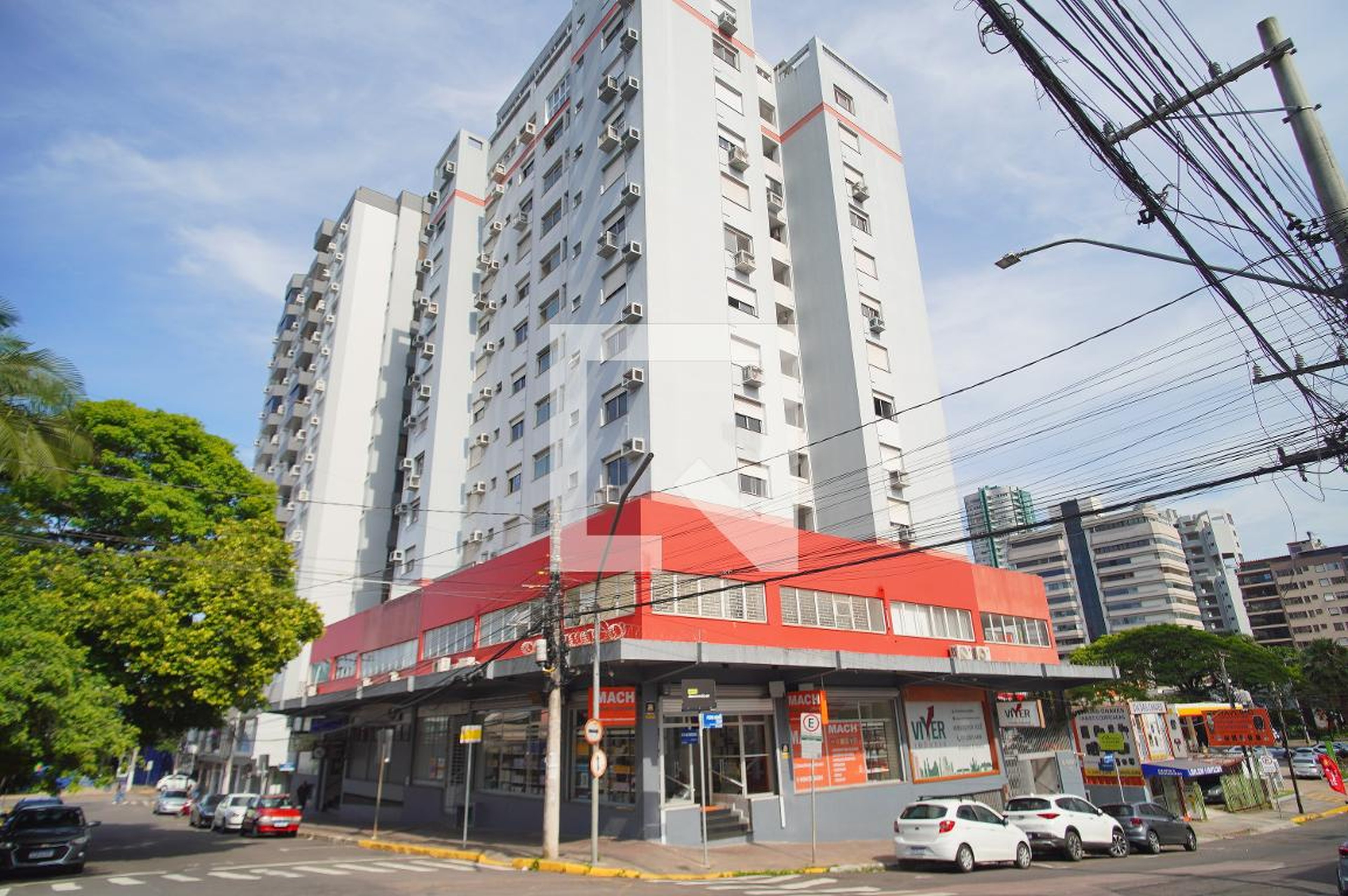 Fachada Condomínio em Avenida Pedro Adams Filho, 5712