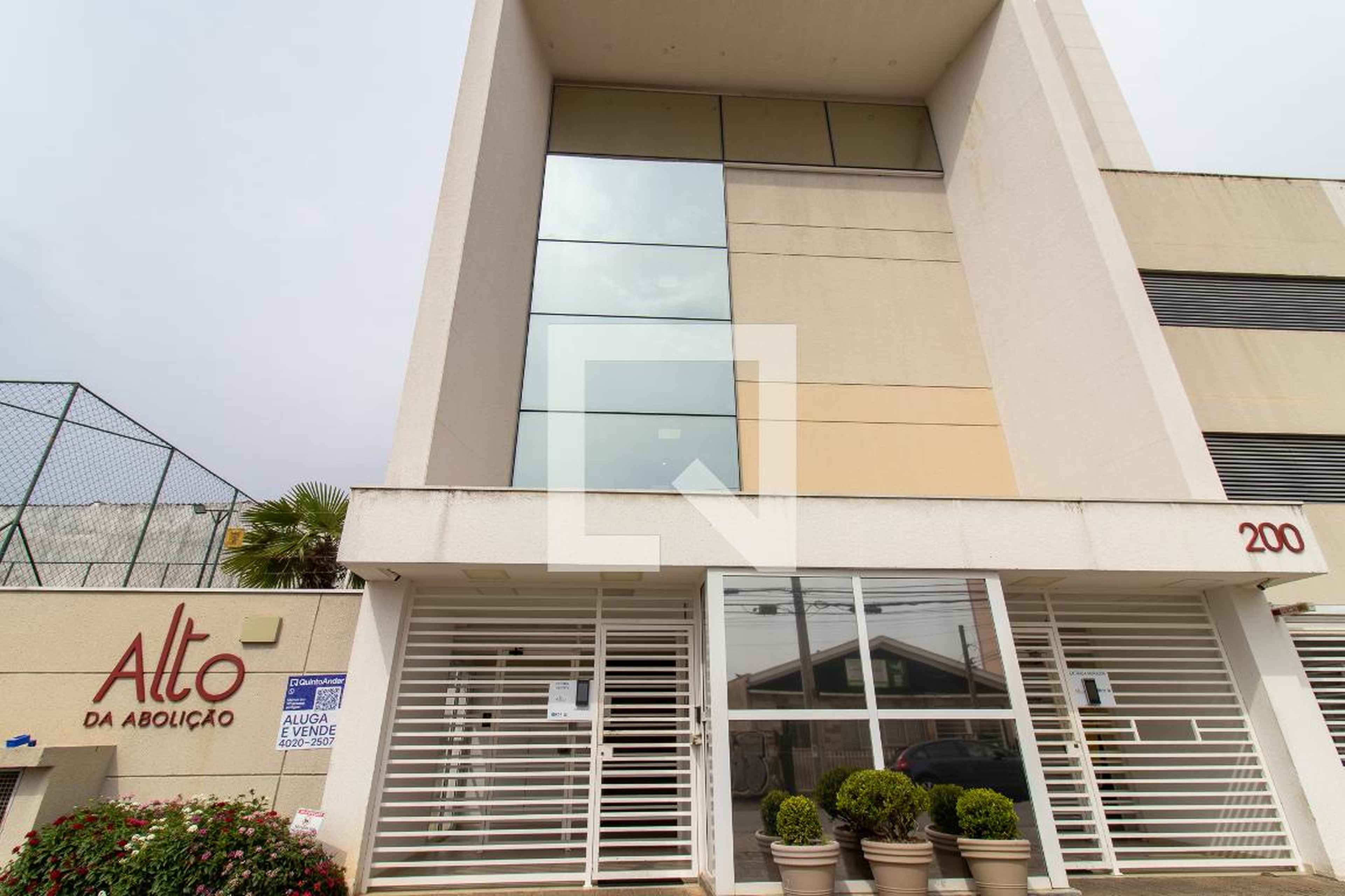 Fachada Condomínio Alto da Abolição