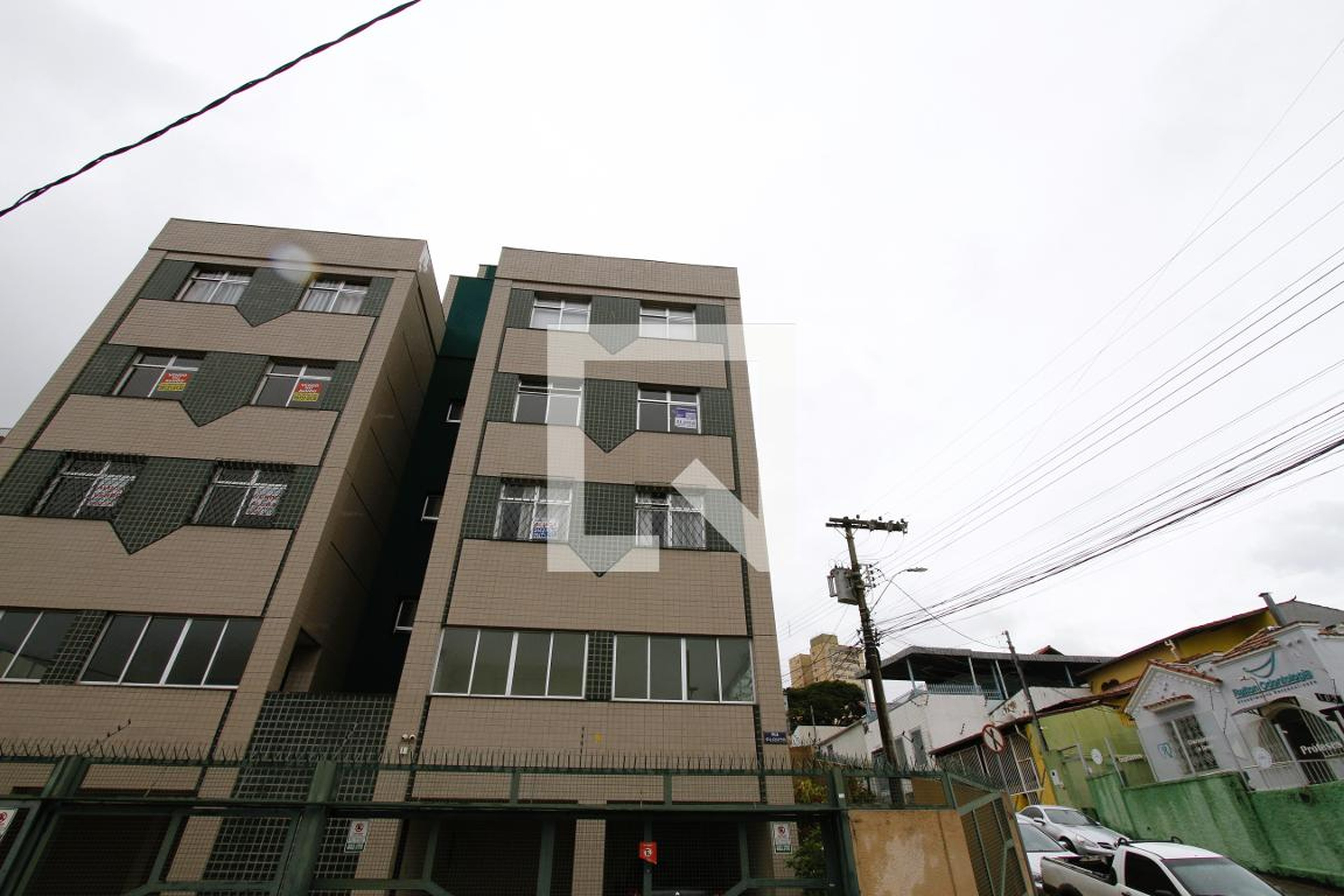 Fachada Condomínio em Rua Manga, 184