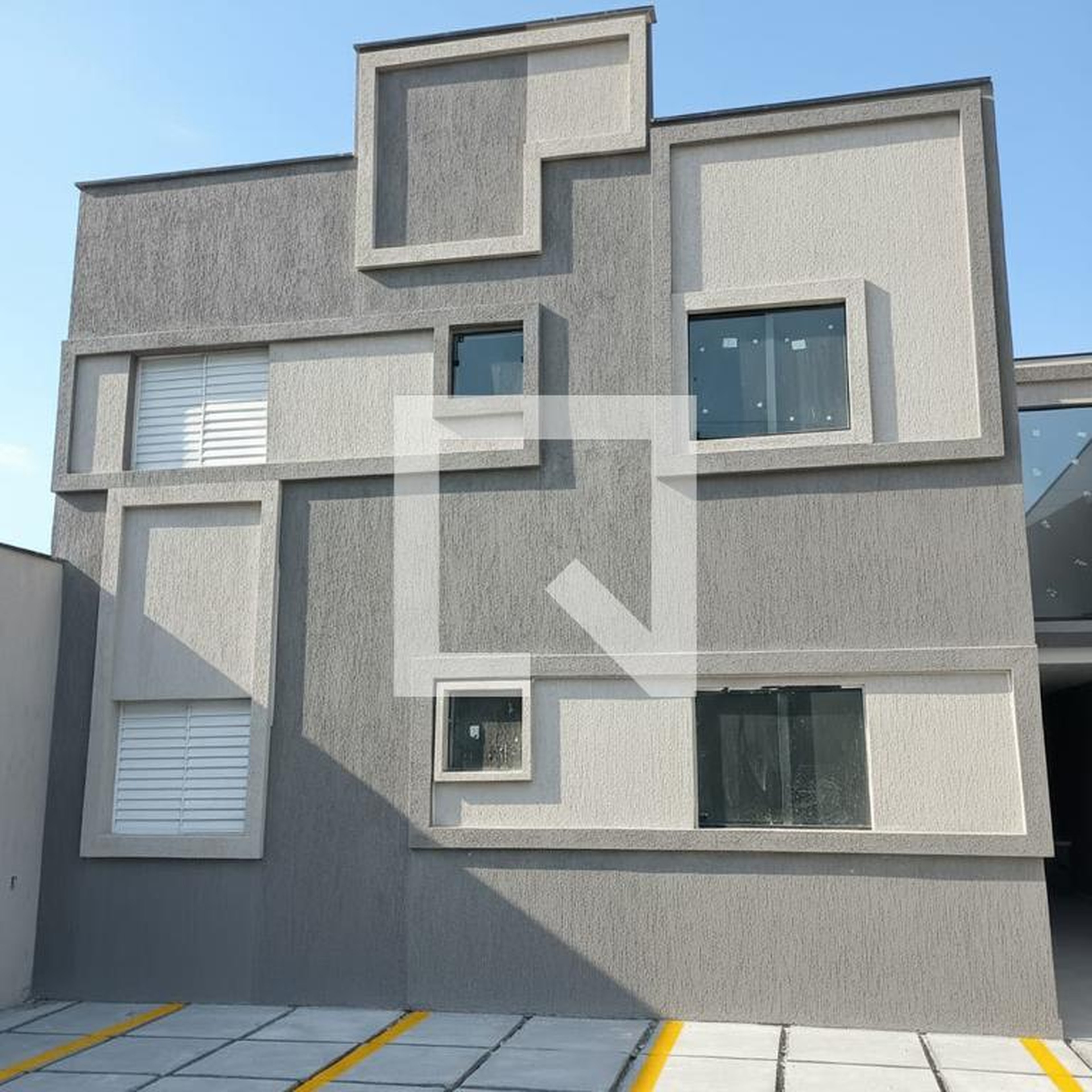 Fachada Condomínio em Rua Rio Dourado, 22