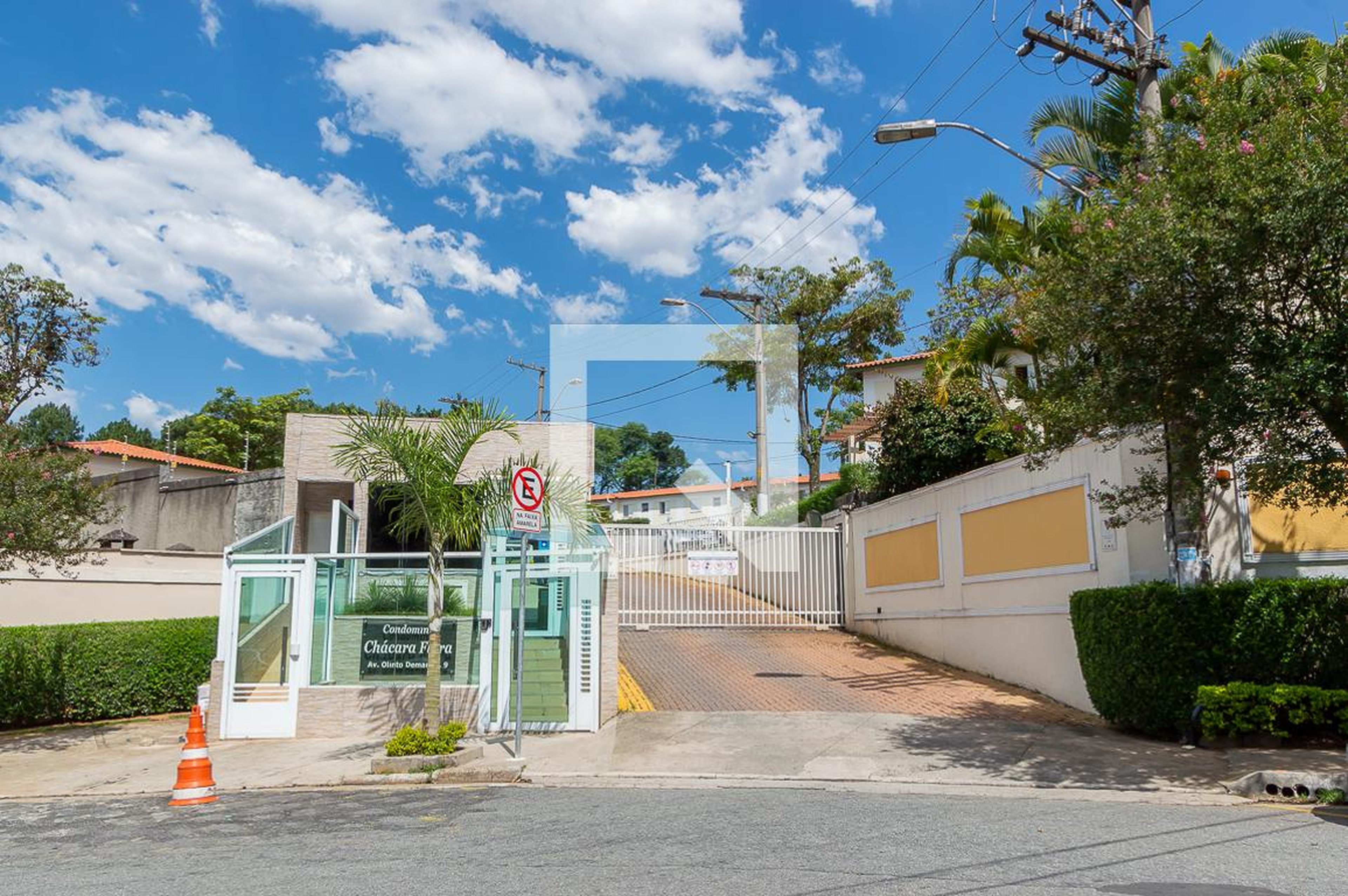Fachada Condomínio Chácara Flora