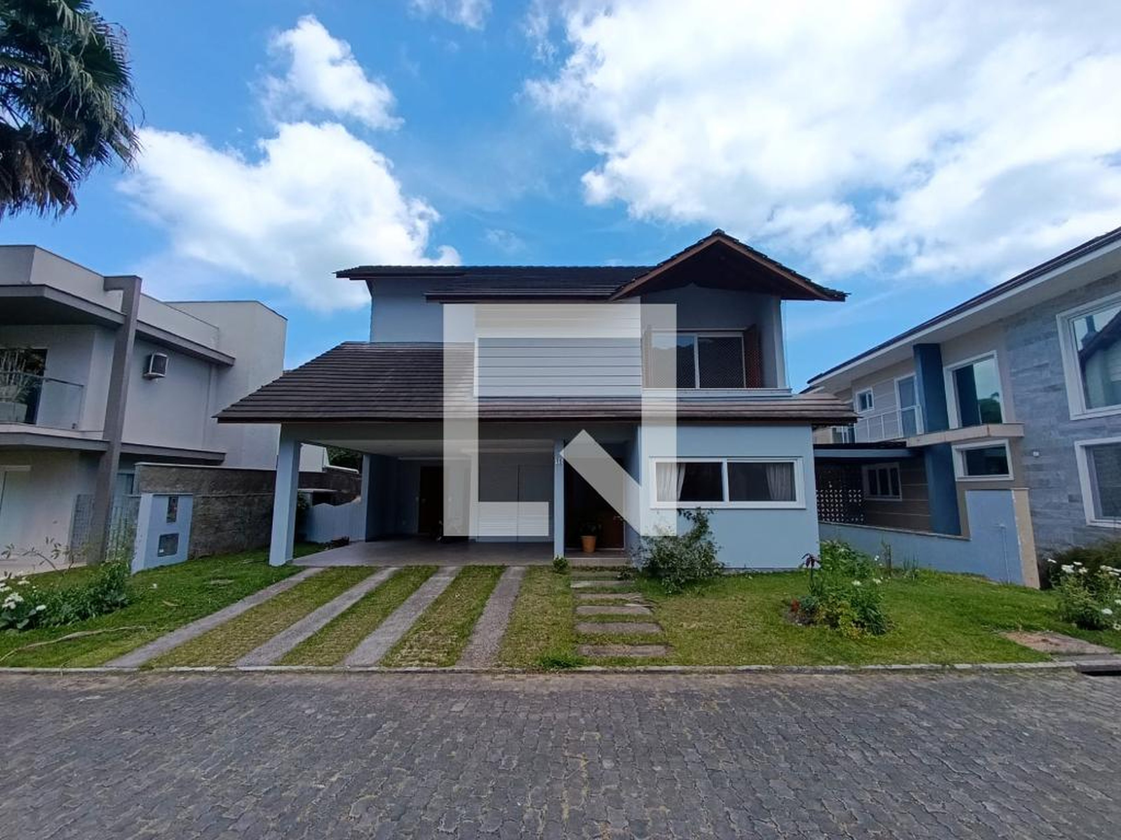 Fachada Condomínio em Rua Deputado Walter Gomes, 660