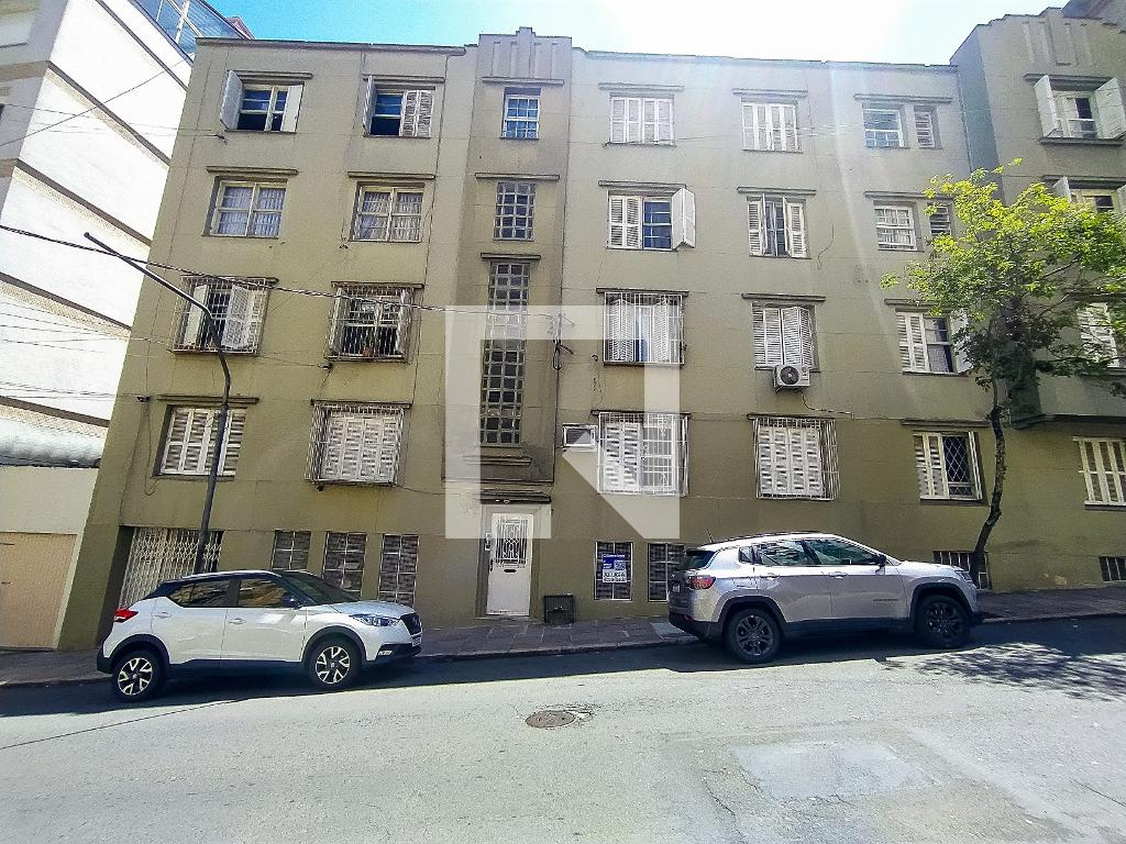 Fachada Condomínio em Rua General Vasco Alves, 515