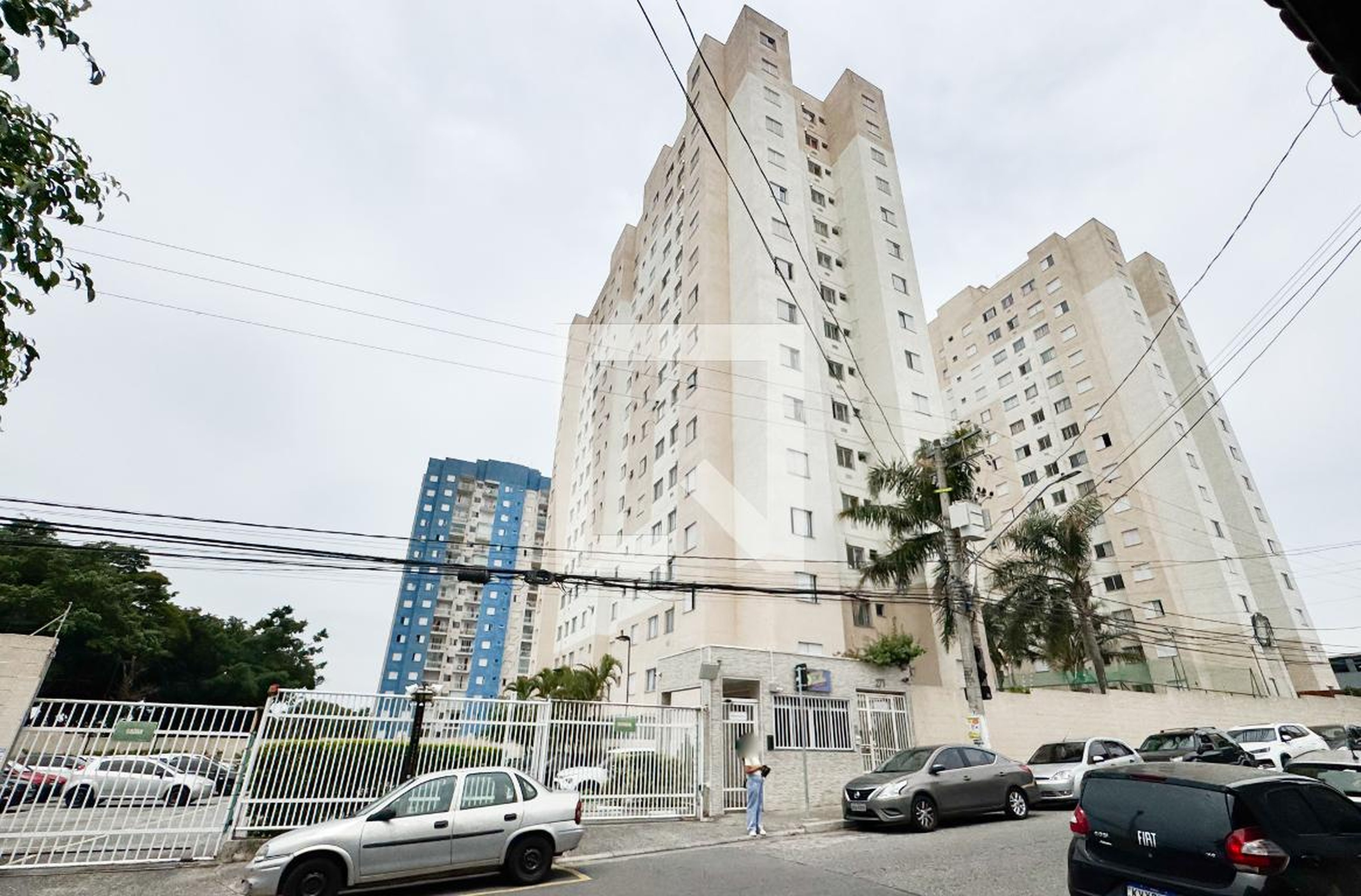 Fachada do Condomínio Condomínio Dez Vila Curuça