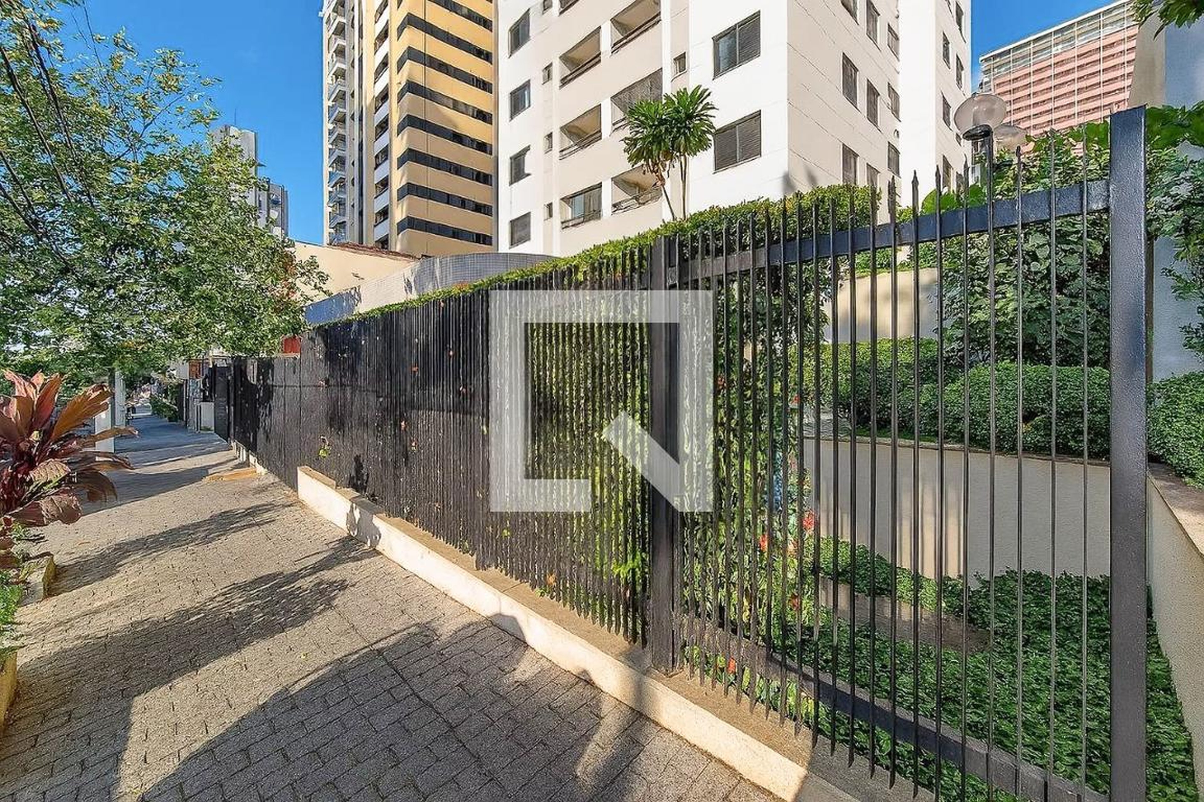 Fachada Condomínio Monte Reali