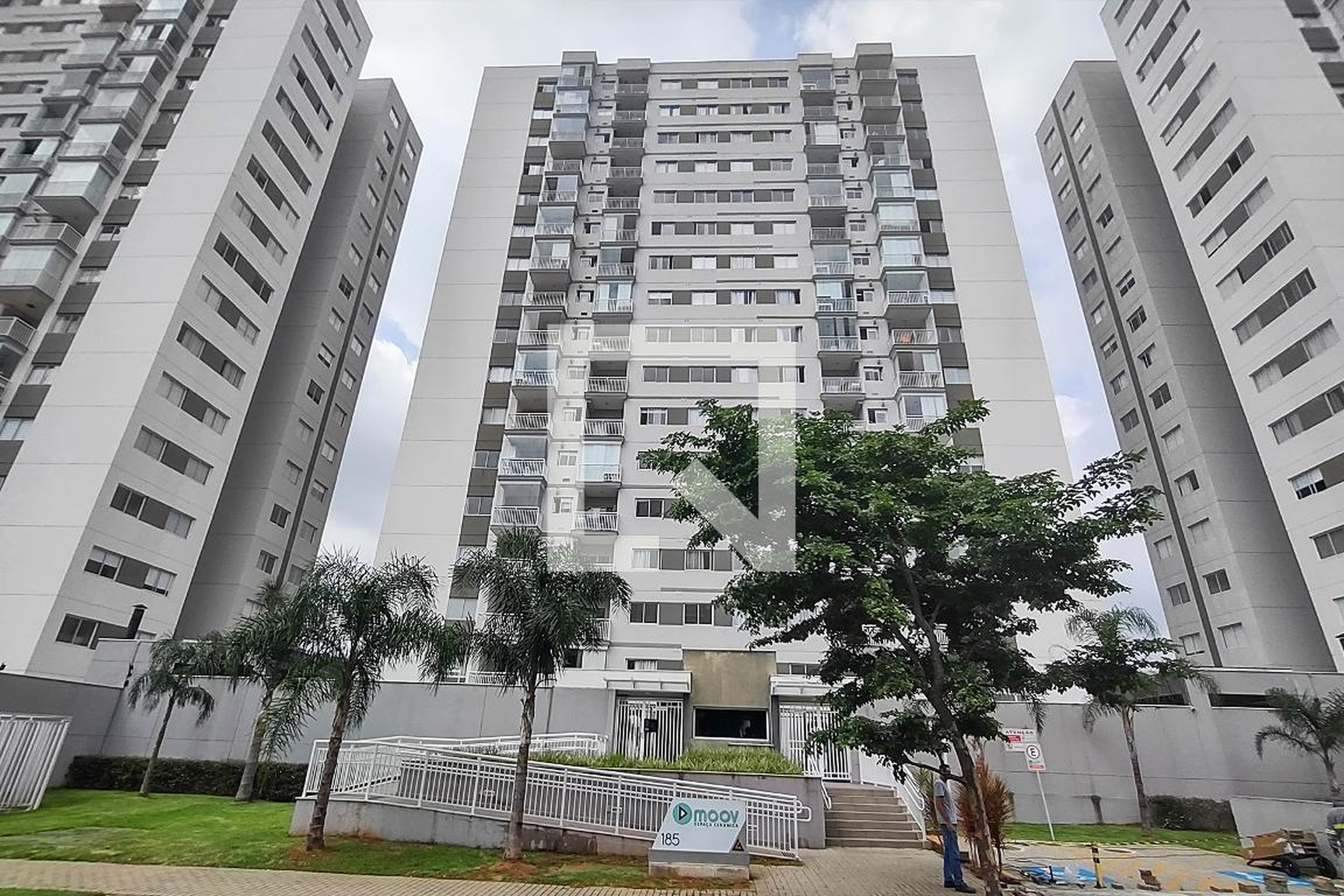 Fachada Condomínio Moov Espaço Cerâmica