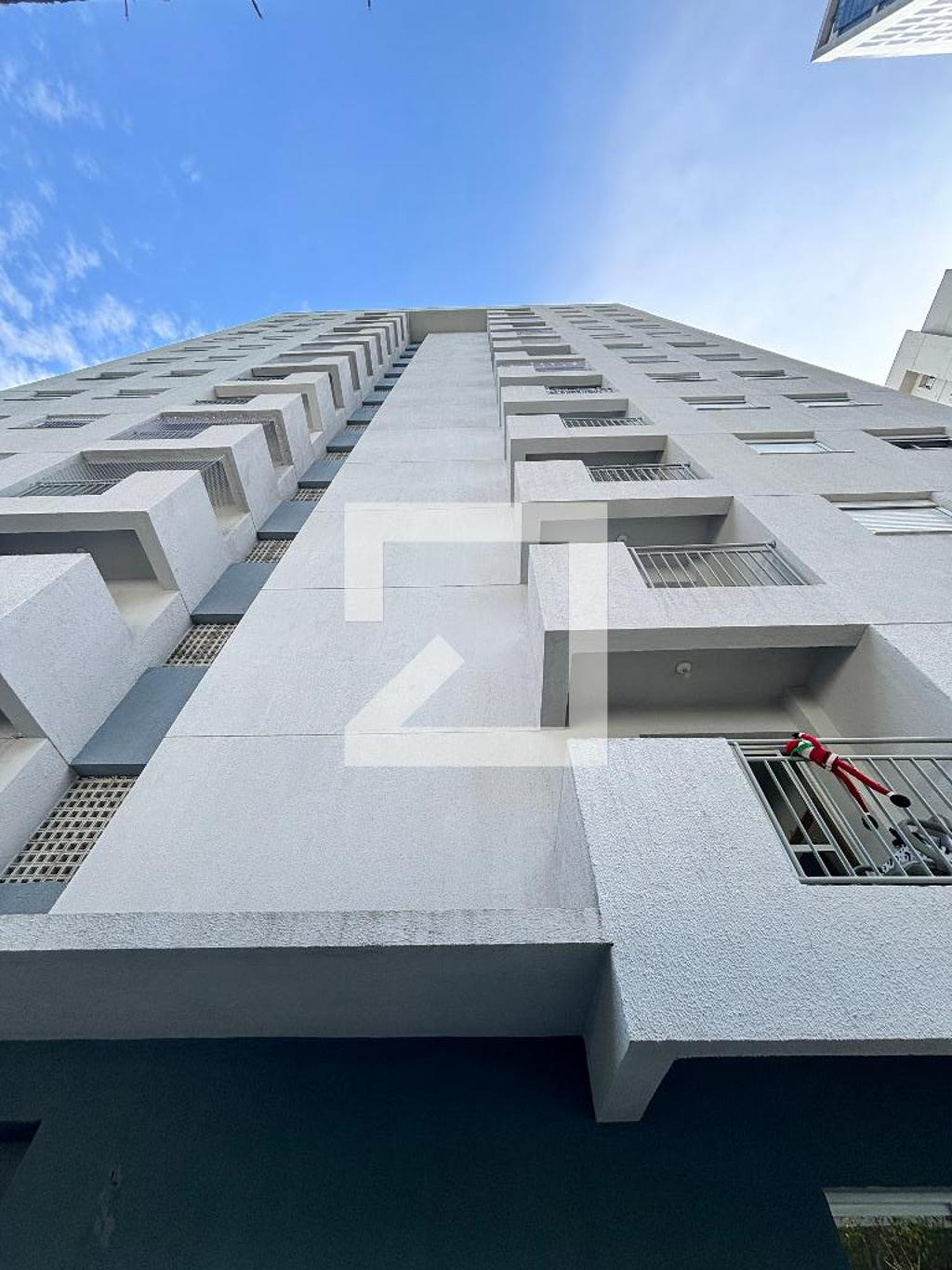 Fachada Condomínio em Rua Coliseu, 142