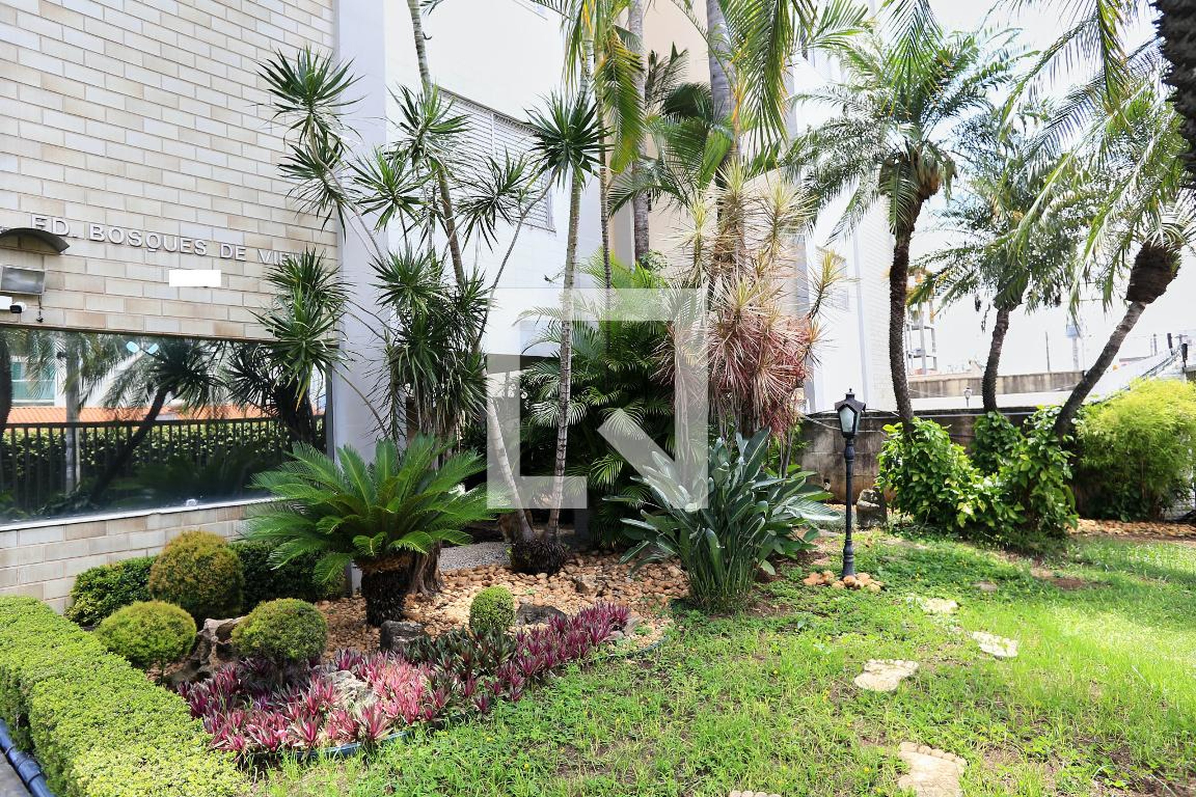 Entrada - Edifício Bosques de Viena