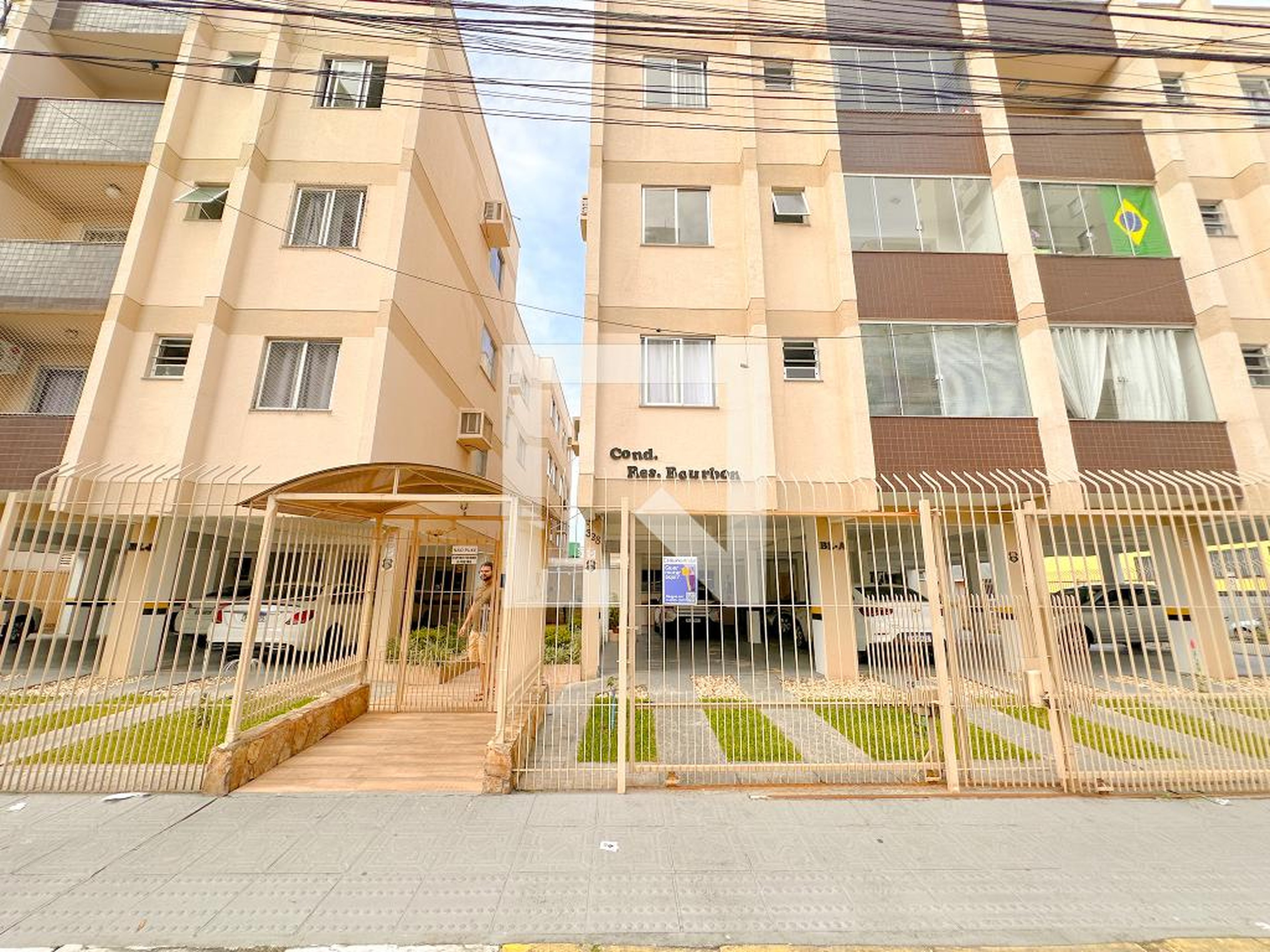 Fachada Condomínio em Avenida Salvador di Bernardi, 328