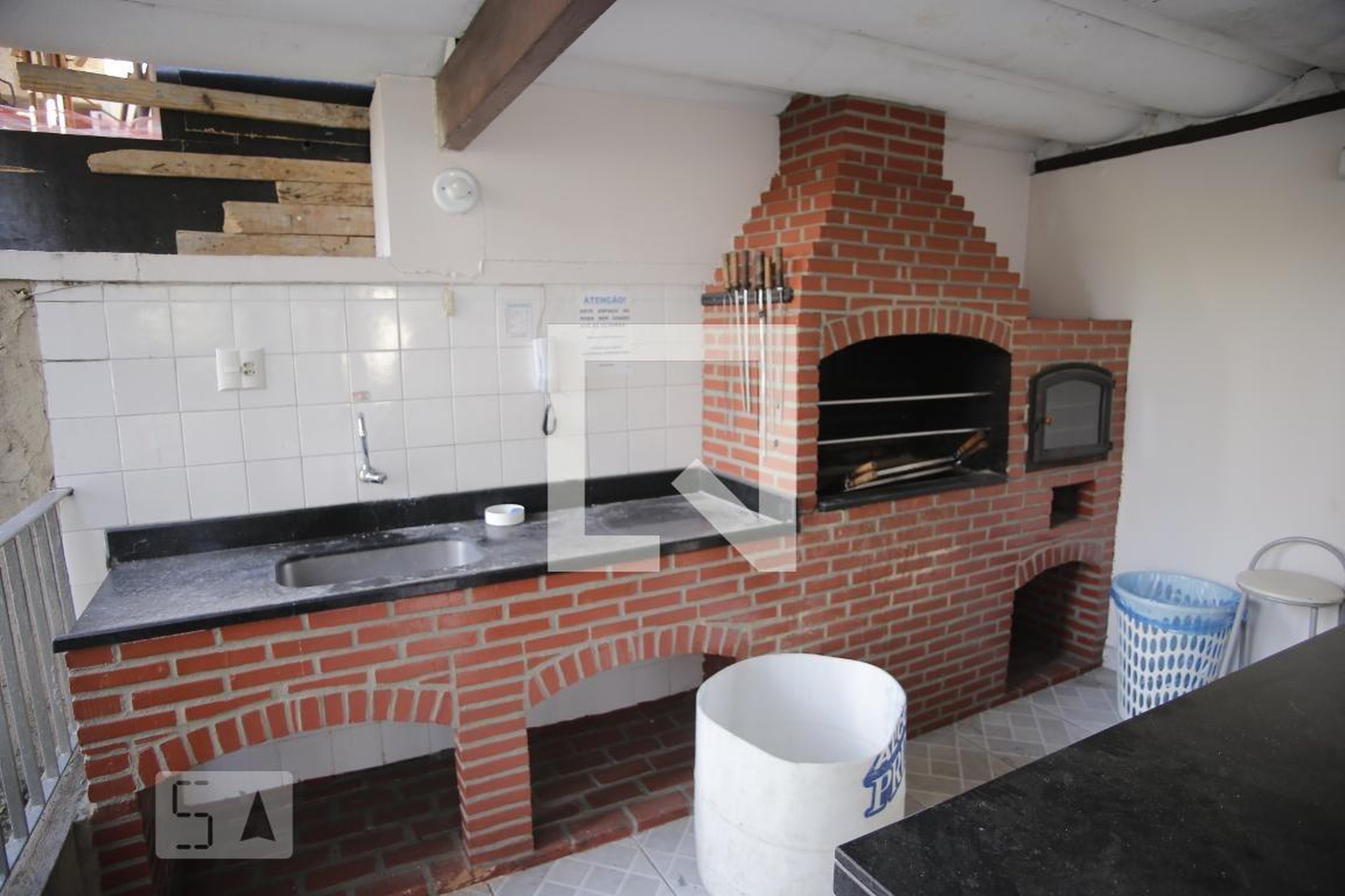 Churrasqueira - Edifício S Rosas e Tulipas