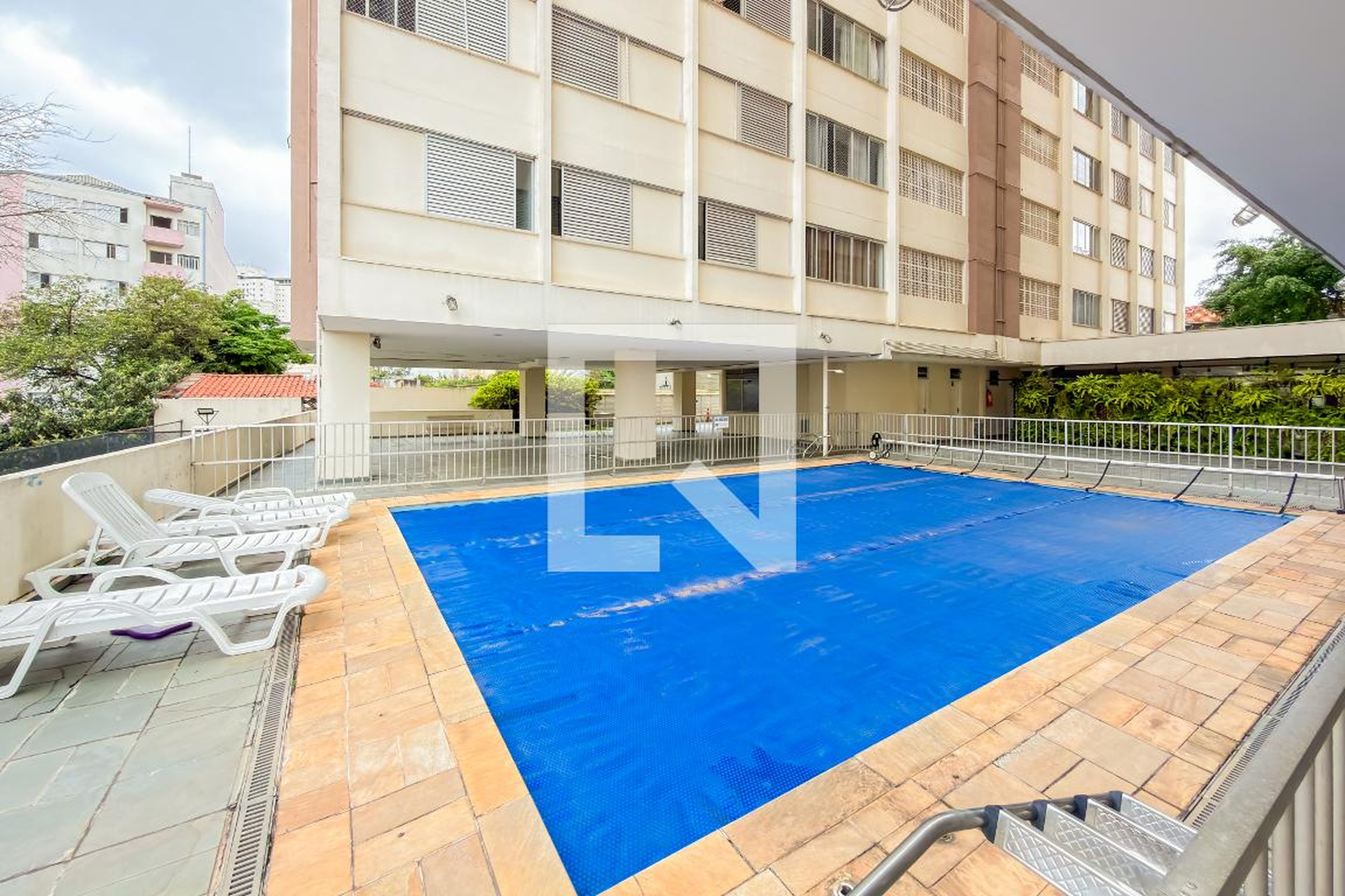 Piscina - bandeirante