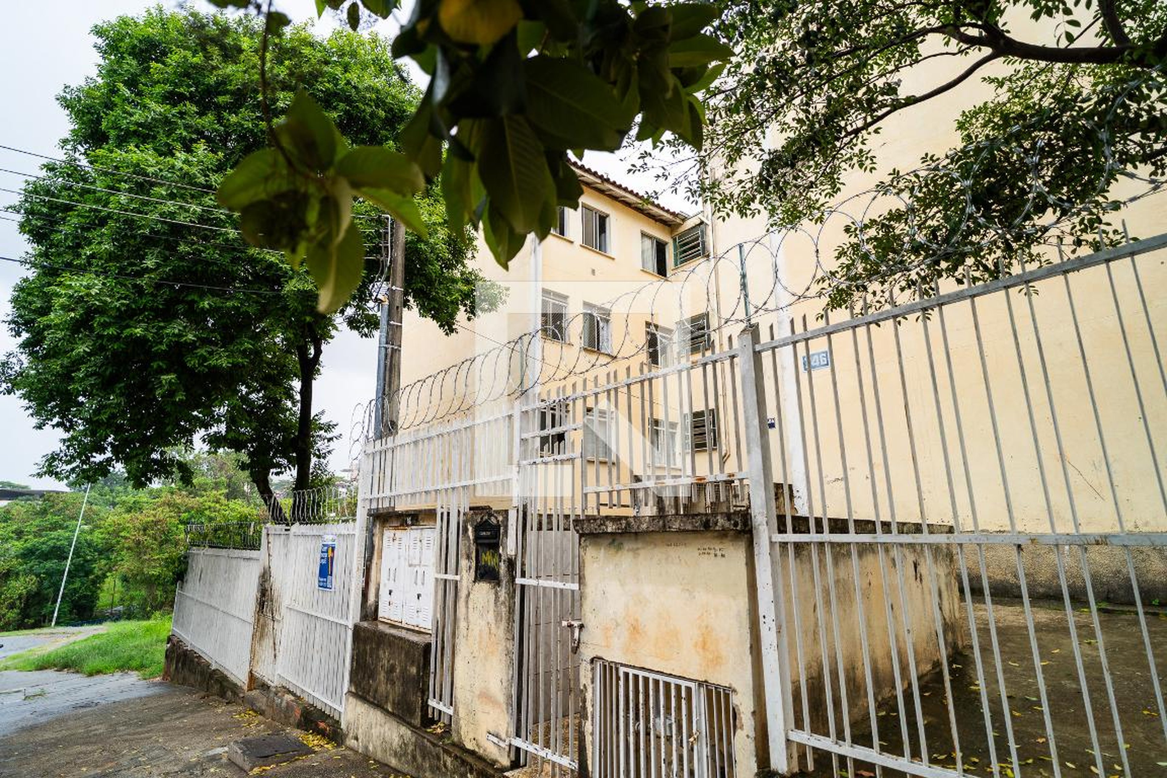 Fachada Condomínio em Rua Xavier de Toledo, 746