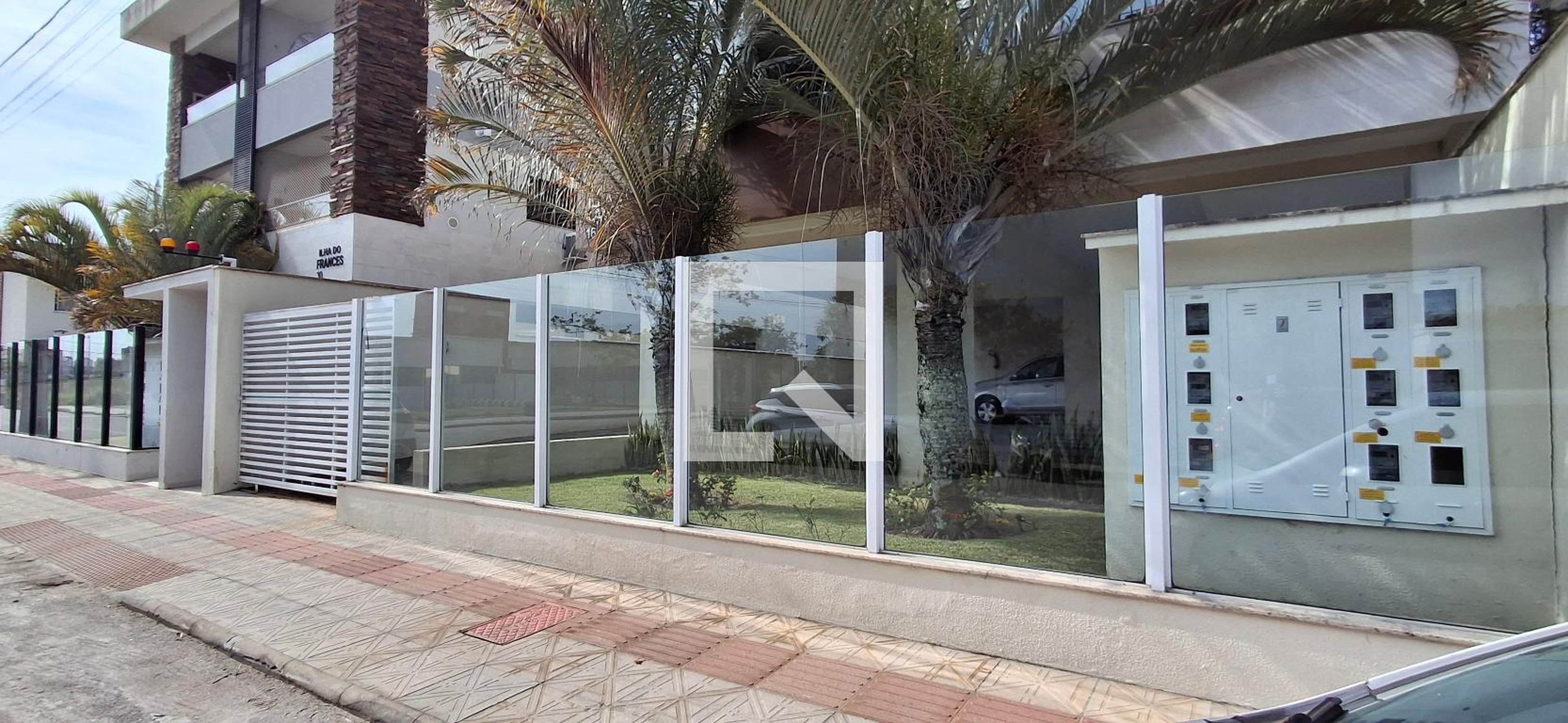 Fachada Condomínio em Rua Ingá Mirim, 16